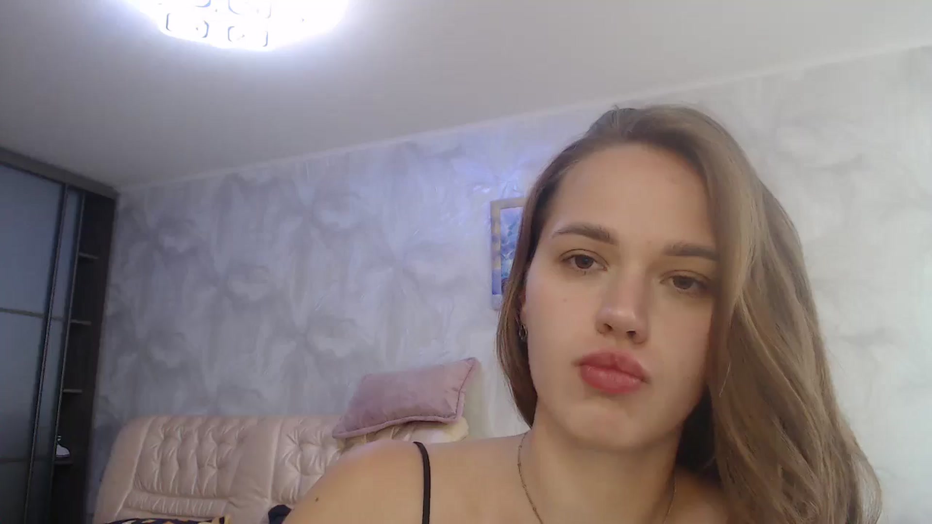 Gallery image thumbnail from CherryyQ's myfreecams stream on, 09/07/2025, 13:00 image 9 of 20
