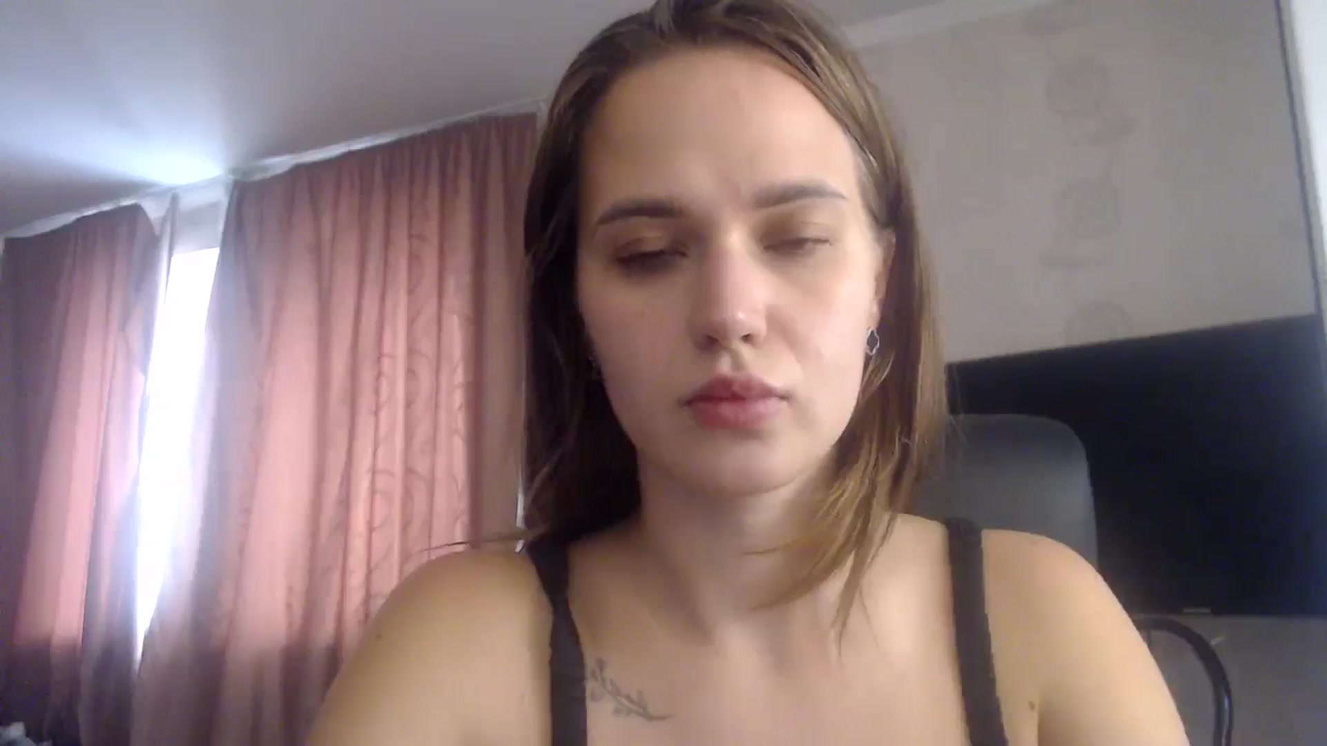 Gallery image thumbnail from CherryyQ's myfreecams stream on, 09/08/2025, 12:02 image 8 of 20