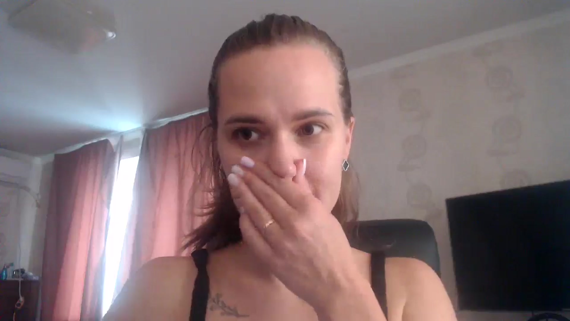 Gallery image thumbnail from CherryyQ's myfreecams stream on, 09/08/2025, 12:02 image 11 of 20