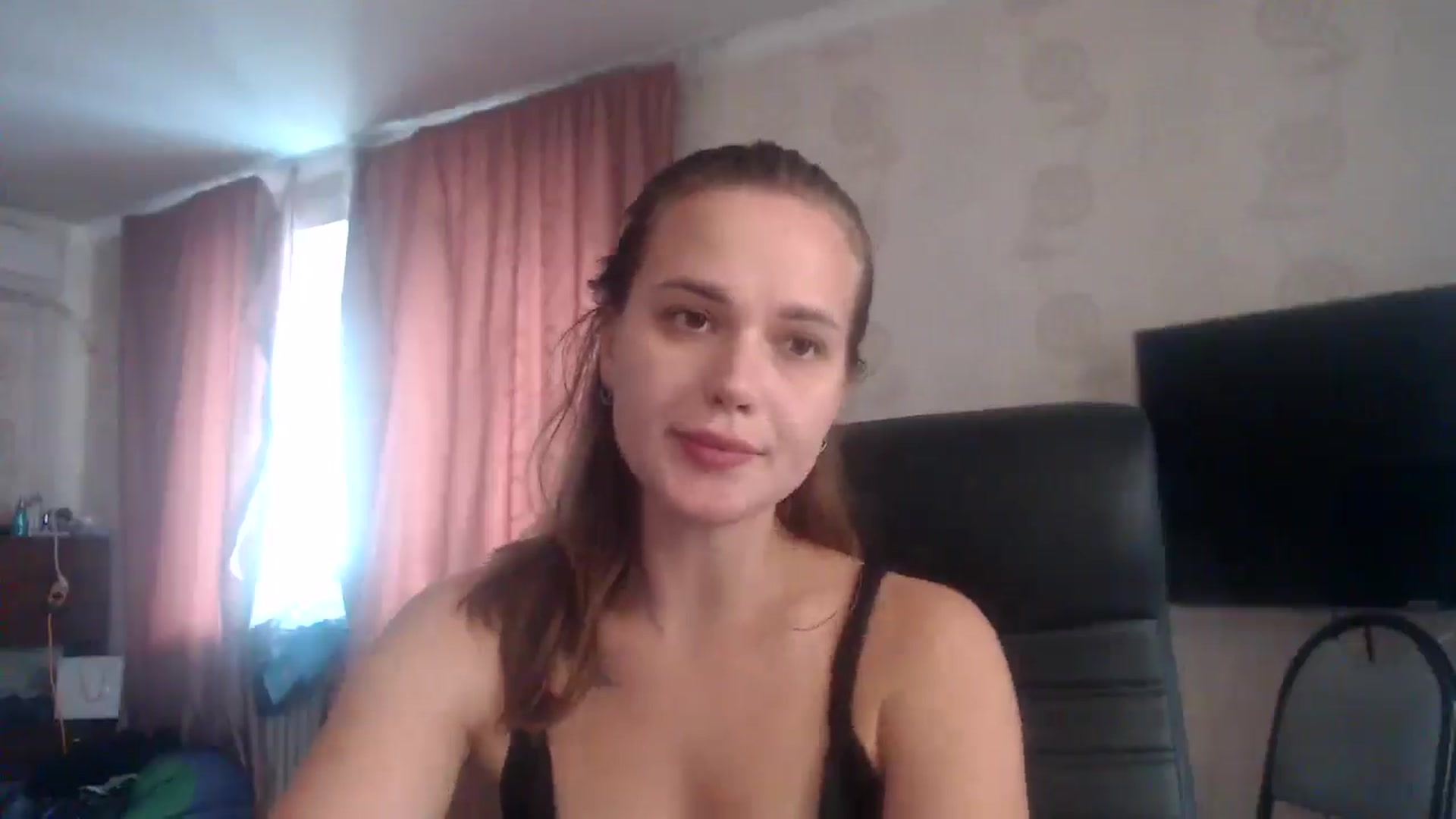 Gallery image thumbnail from CherryyQ's myfreecams stream on, 09/08/2025, 12:02 image 17 of 20
