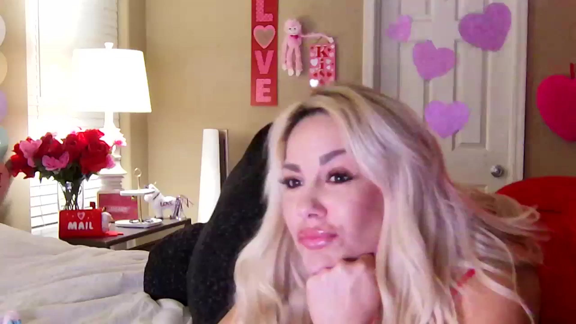 Gallery image thumbnail from Cherxoxo's myfreecams stream on, 02/10/2024, 08:34 image 19 of 20