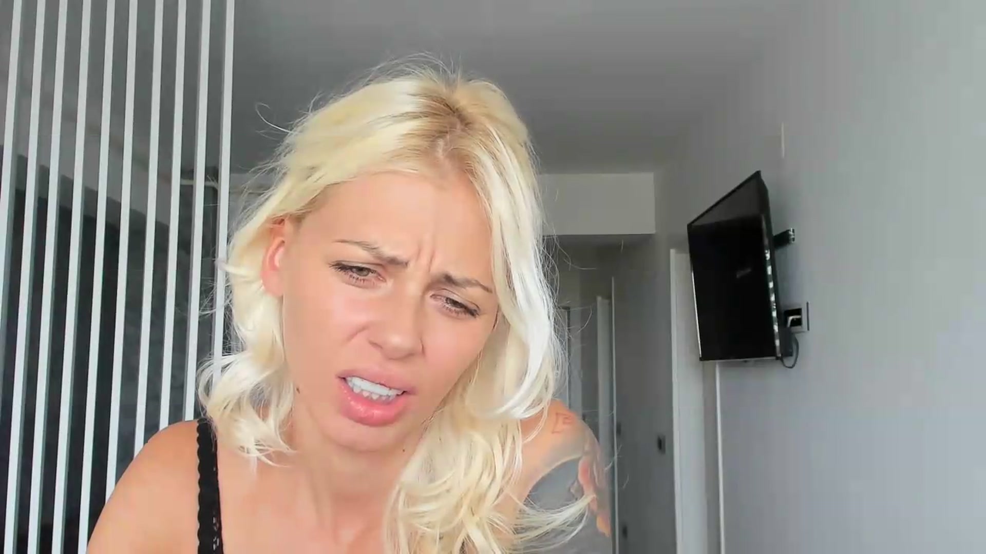 Gallery image thumbnail from CherylAnais's myfreecams stream on, 09/27/2026, 12:16 image 6 of 20