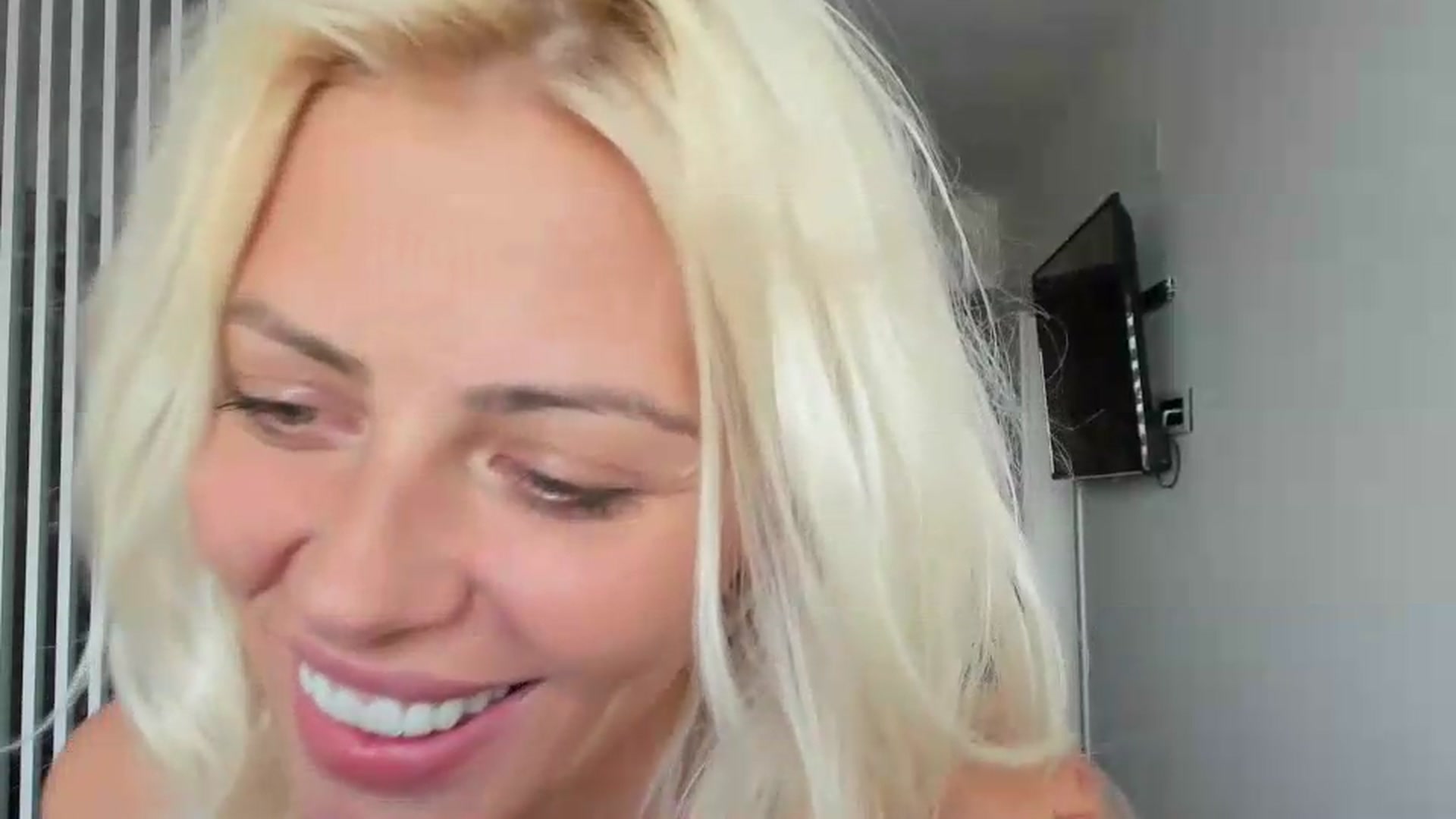 Gallery image thumbnail from CherylAnais's myfreecams stream on, 09/28/2026, 10:59 image 18 of 20