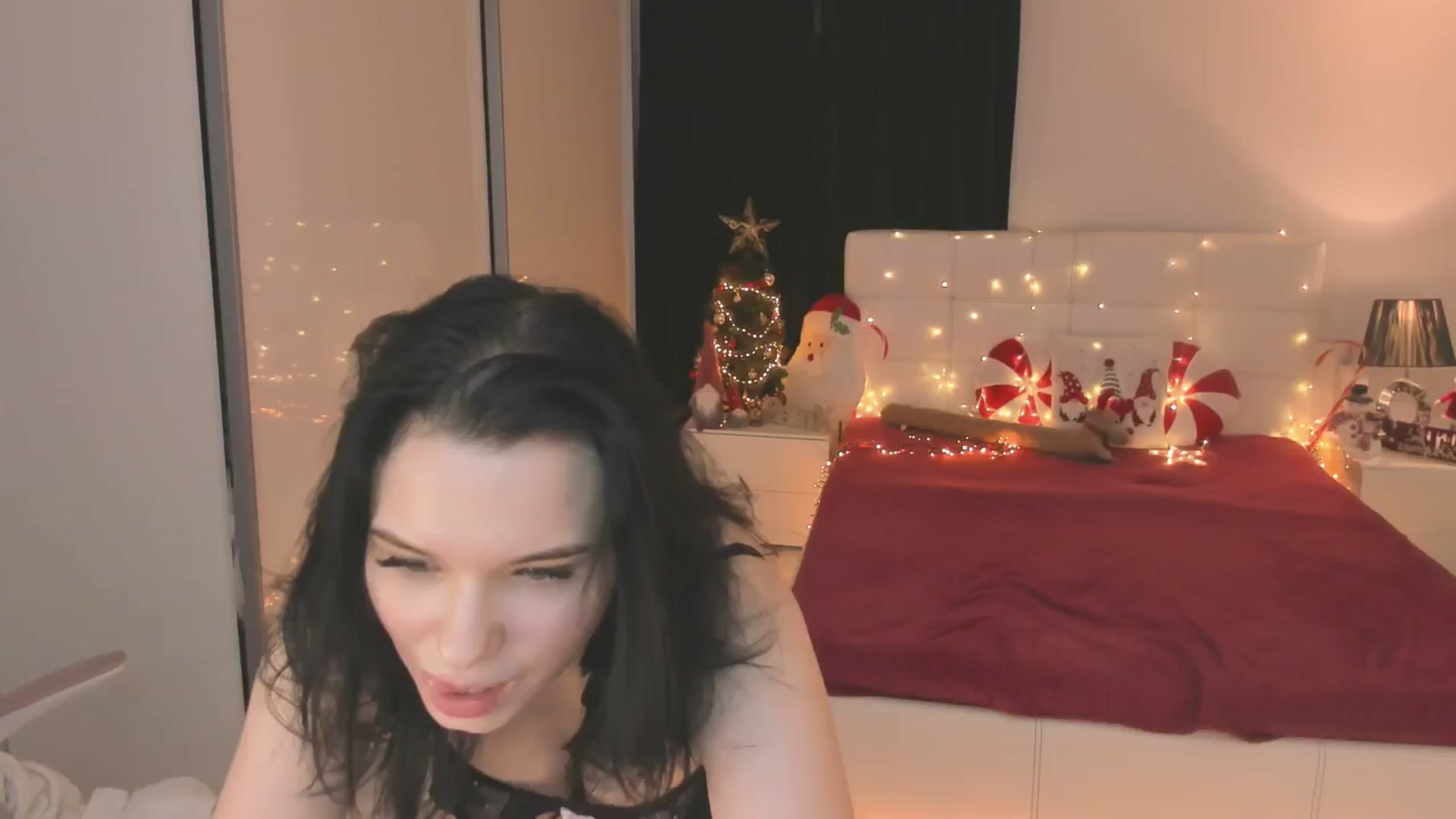 Gallery image thumbnail from CheshireX's myfreecams stream on, 12/12/2025, 06:19 image 15 of 20