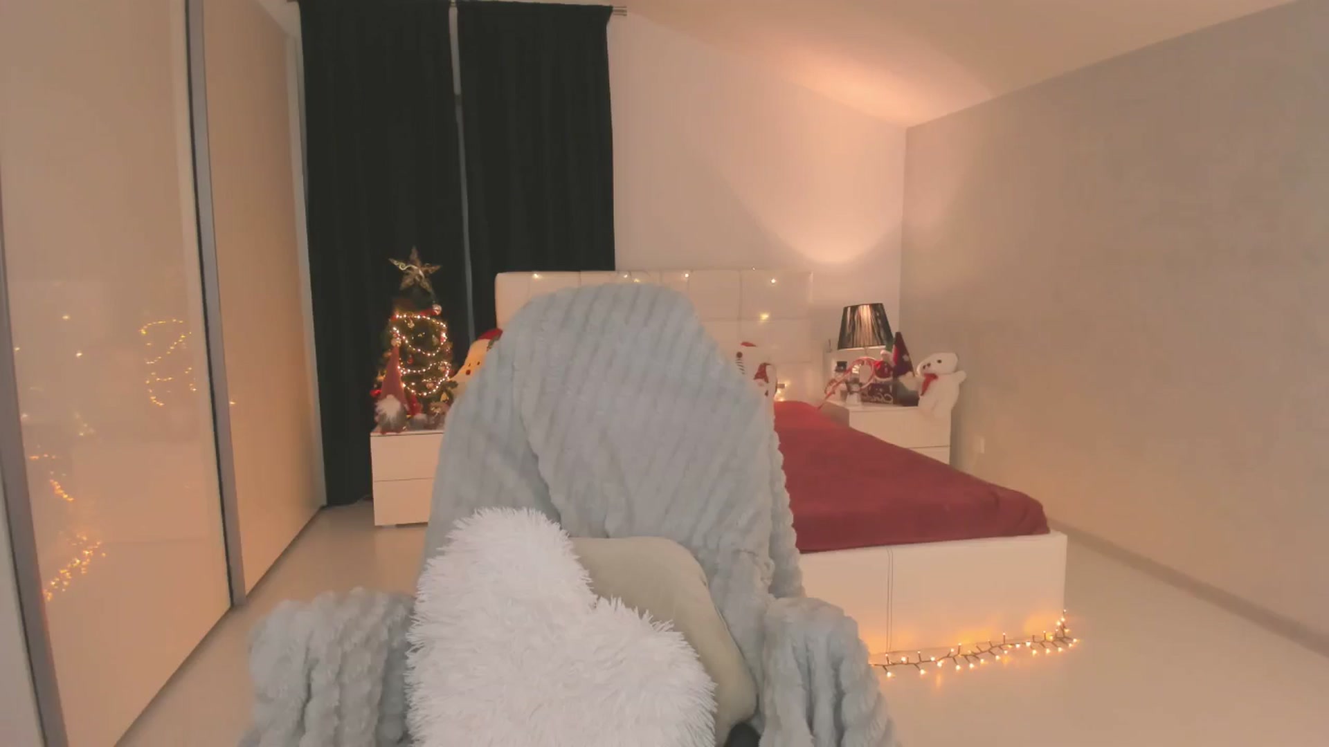 Gallery image thumbnail from CheshireX's myfreecams stream on, 12/23/2025, 05:18 image 8 of 20