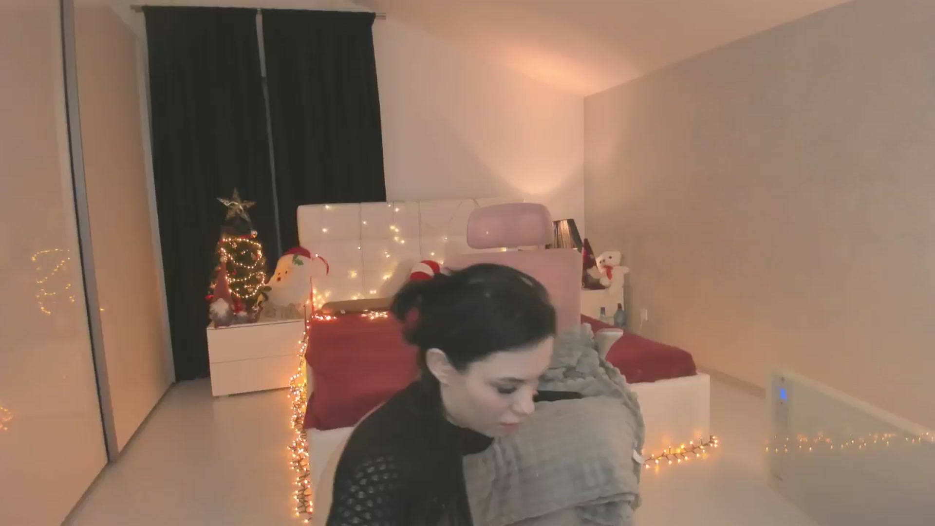 Gallery image thumbnail from CheshireX's myfreecams stream on, 01/02/2026, 01:07 image 17 of 20