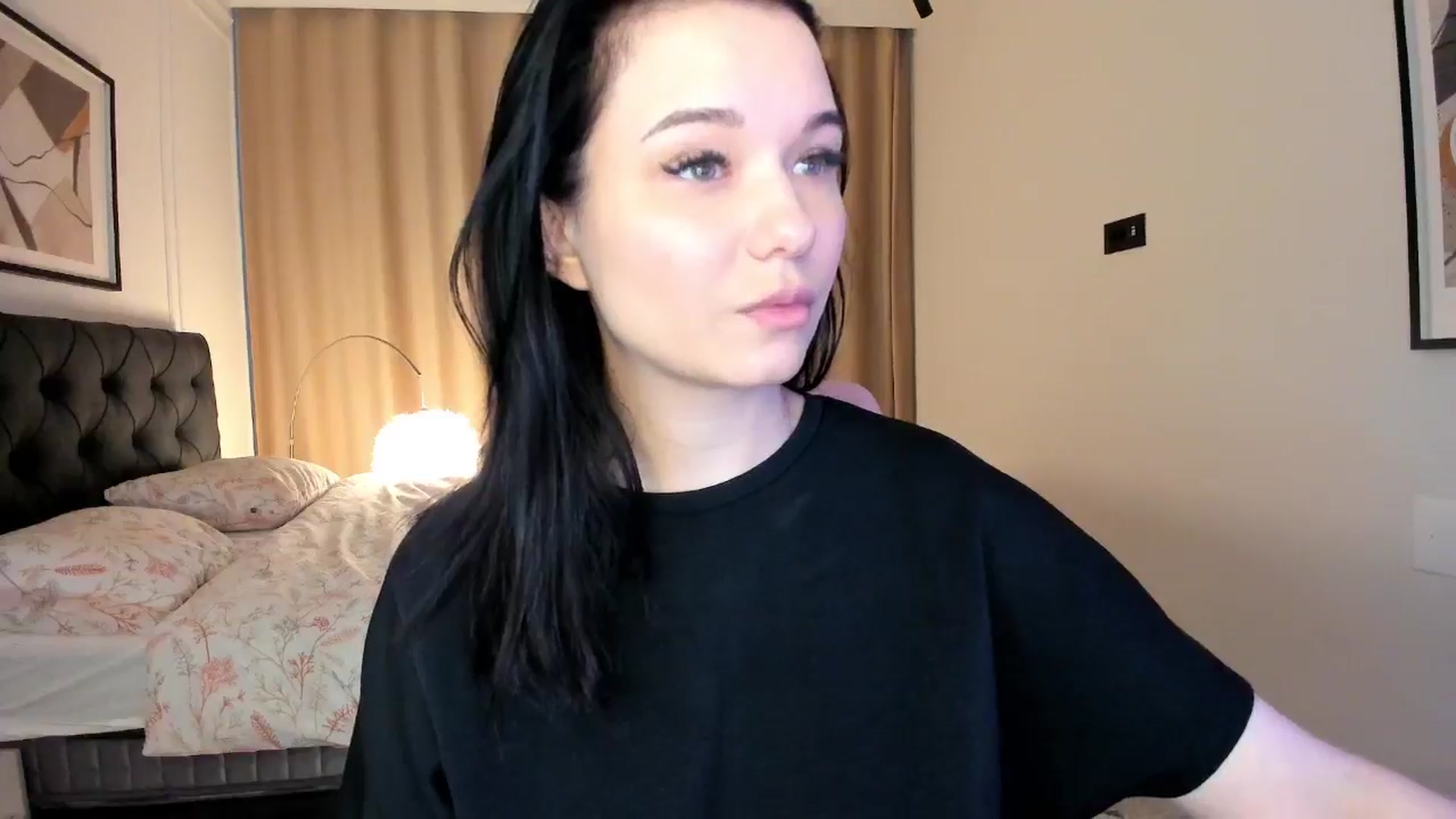 Gallery image thumbnail from CheshireX's myfreecams stream on, 04/05/2026, 04:58 image 15 of 20