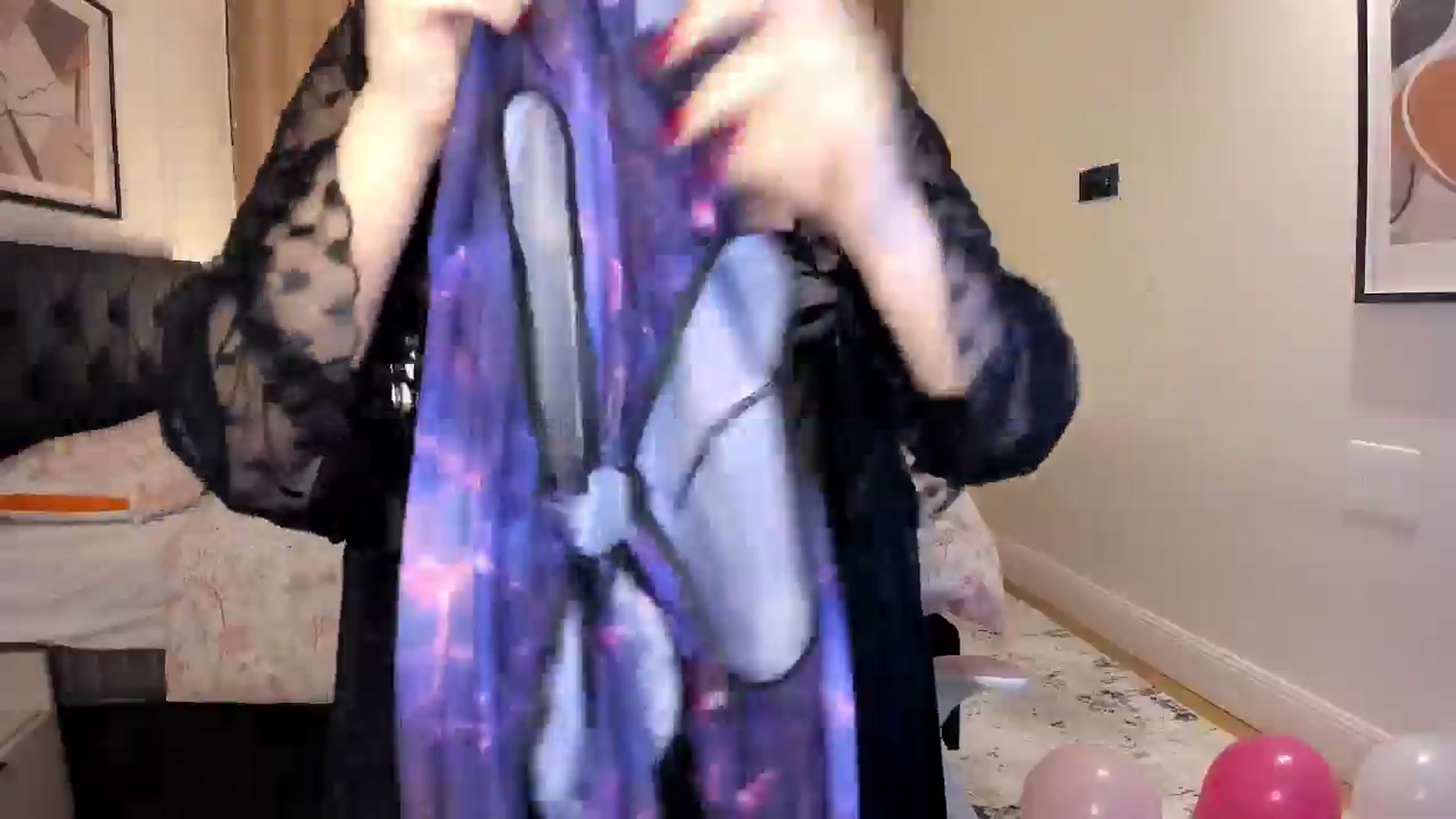 Gallery image thumbnail from CheshireX's myfreecams stream on, 04/16/2026, 02:58 image 18 of 20