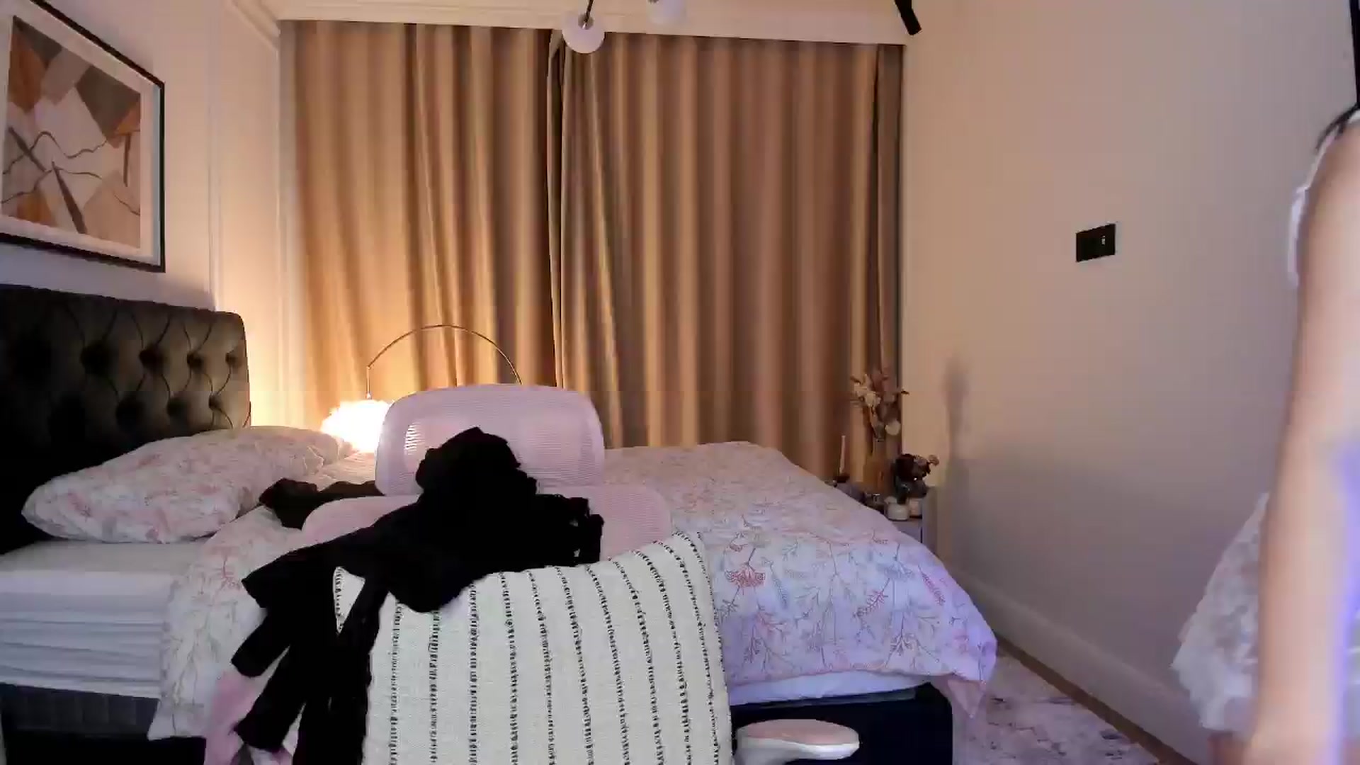 Gallery image thumbnail from CheshireX's myfreecams stream on, 05/02/2026, 03:07 image 19 of 20