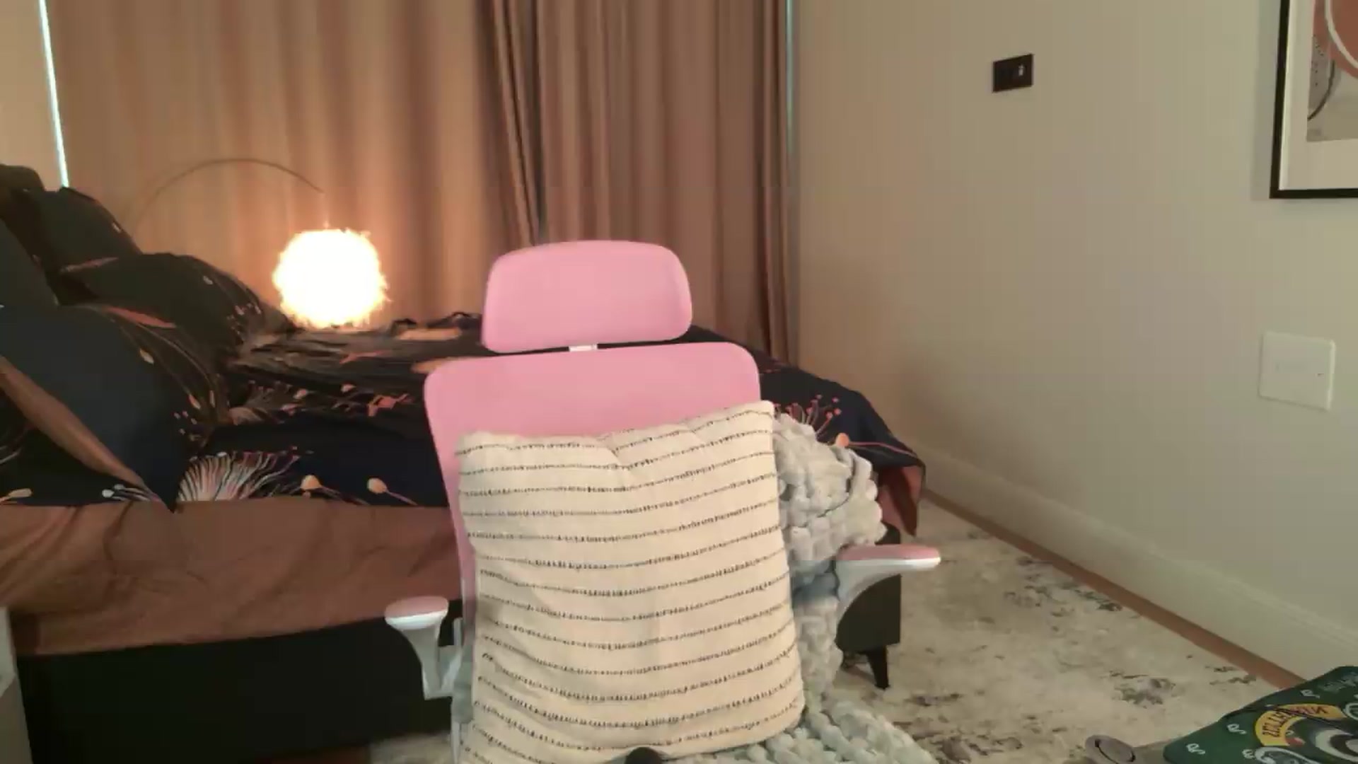 Gallery image thumbnail from CheshireX's myfreecams stream on, 07/03/2026, 14:01 image 18 of 20
