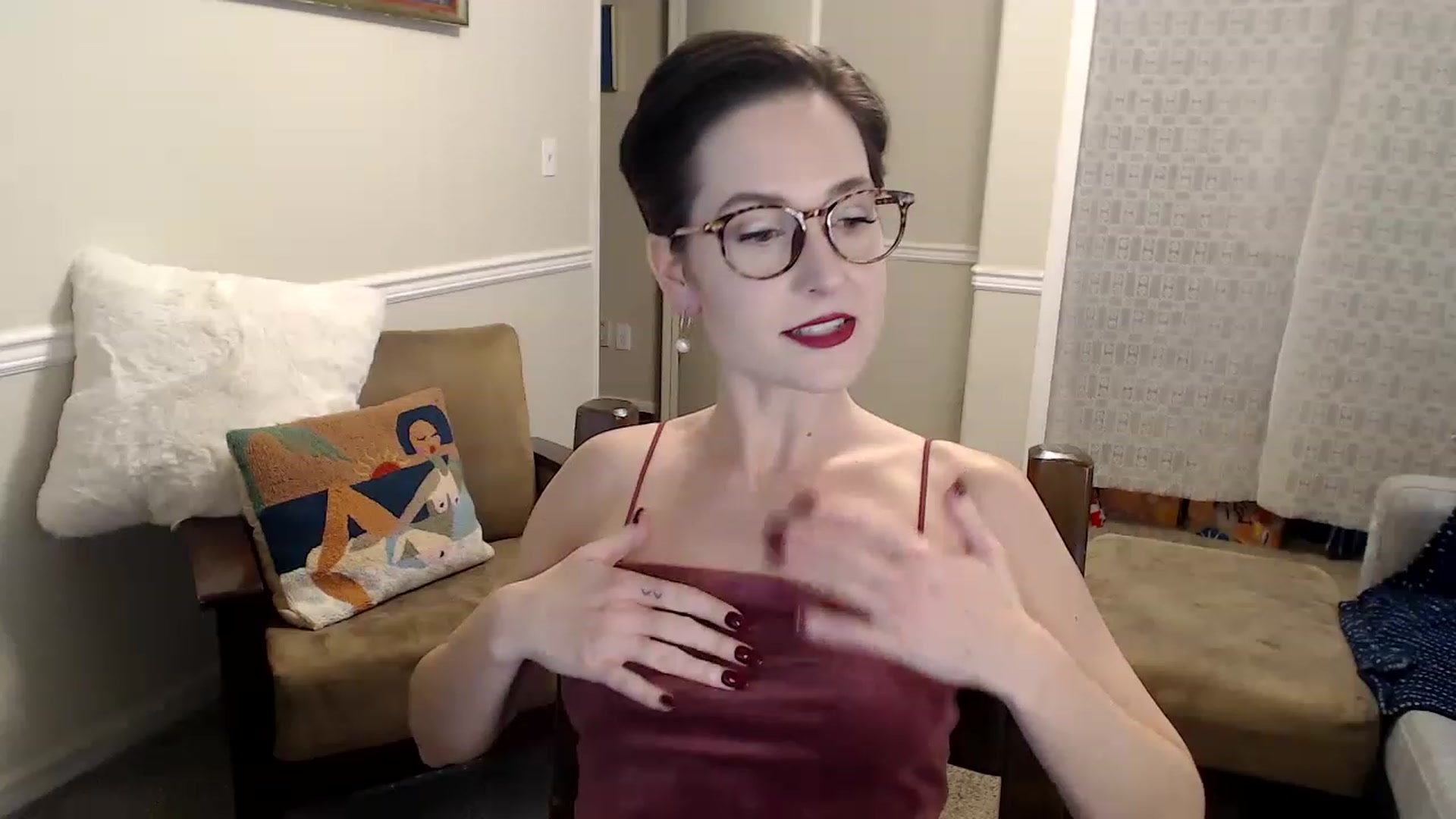 Gallery image thumbnail from CheyenneCam's myfreecams stream on, 12/07/2022, 21:40 image 4 of 20