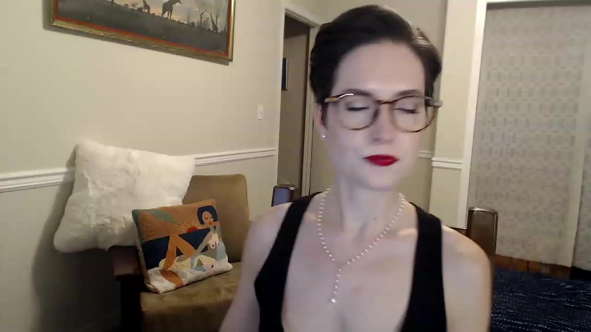 Gallery image thumbnail from CheyenneCam's myfreecams stream on, 12/08/2022, 23:43 image 16 of 20