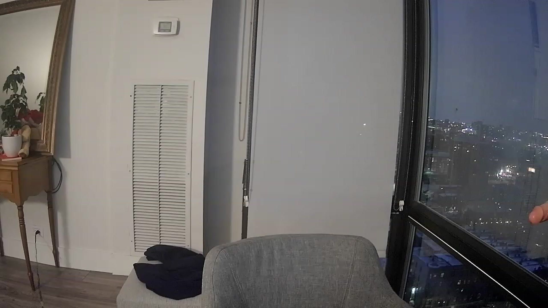 Gallery image thumbnail from ChiTownShell's myfreecams stream on, 12/17/2022, 23:30 image 6 of 20