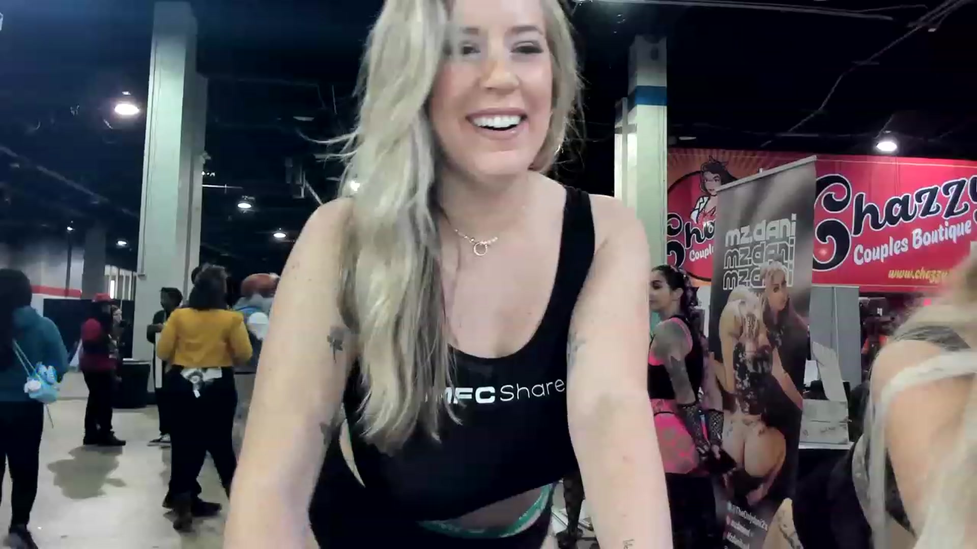 Gallery image thumbnail from ChiTownShell's myfreecams stream on, 04/23/2023, 22:56 image 3 of 20