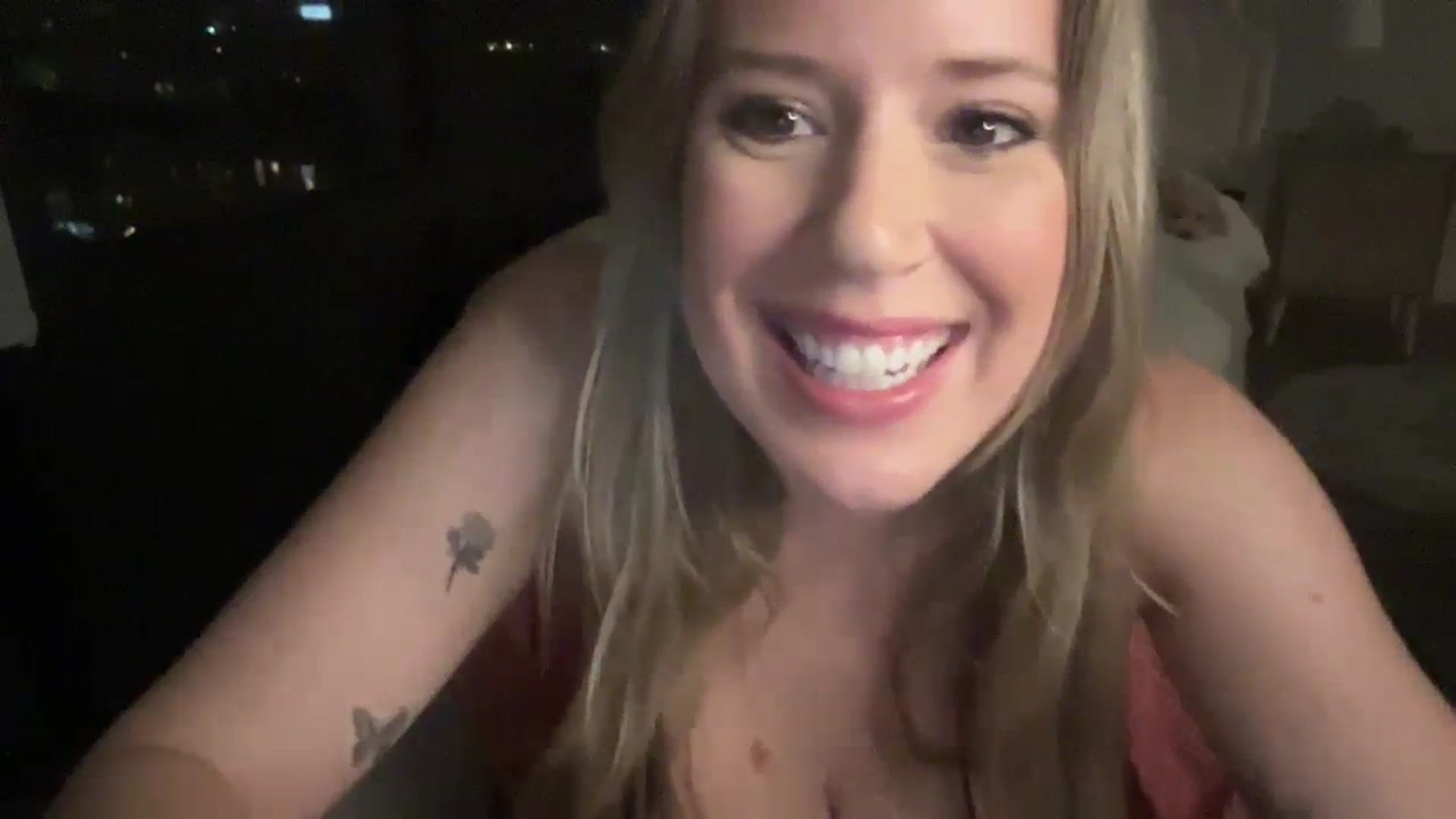 Gallery image thumbnail from ChiTown_777's myfreecams stream on, 11/18/2023, 24:06 image 17 of 20