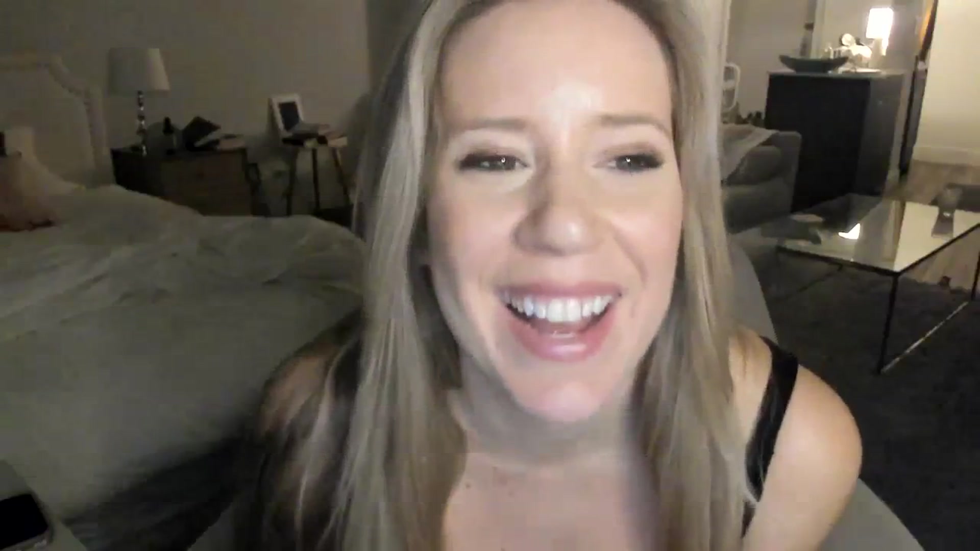 Gallery image thumbnail from ChiTown_777's myfreecams stream on, 01/12/2024, 23:36 image 17 of 20
