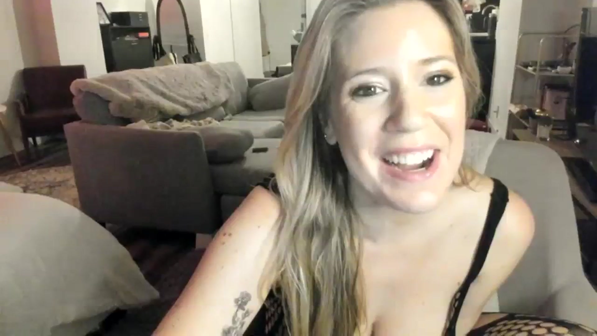 Gallery image thumbnail from ChiTown_777's myfreecams stream on, 01/28/2024, 01:56 image 5 of 20