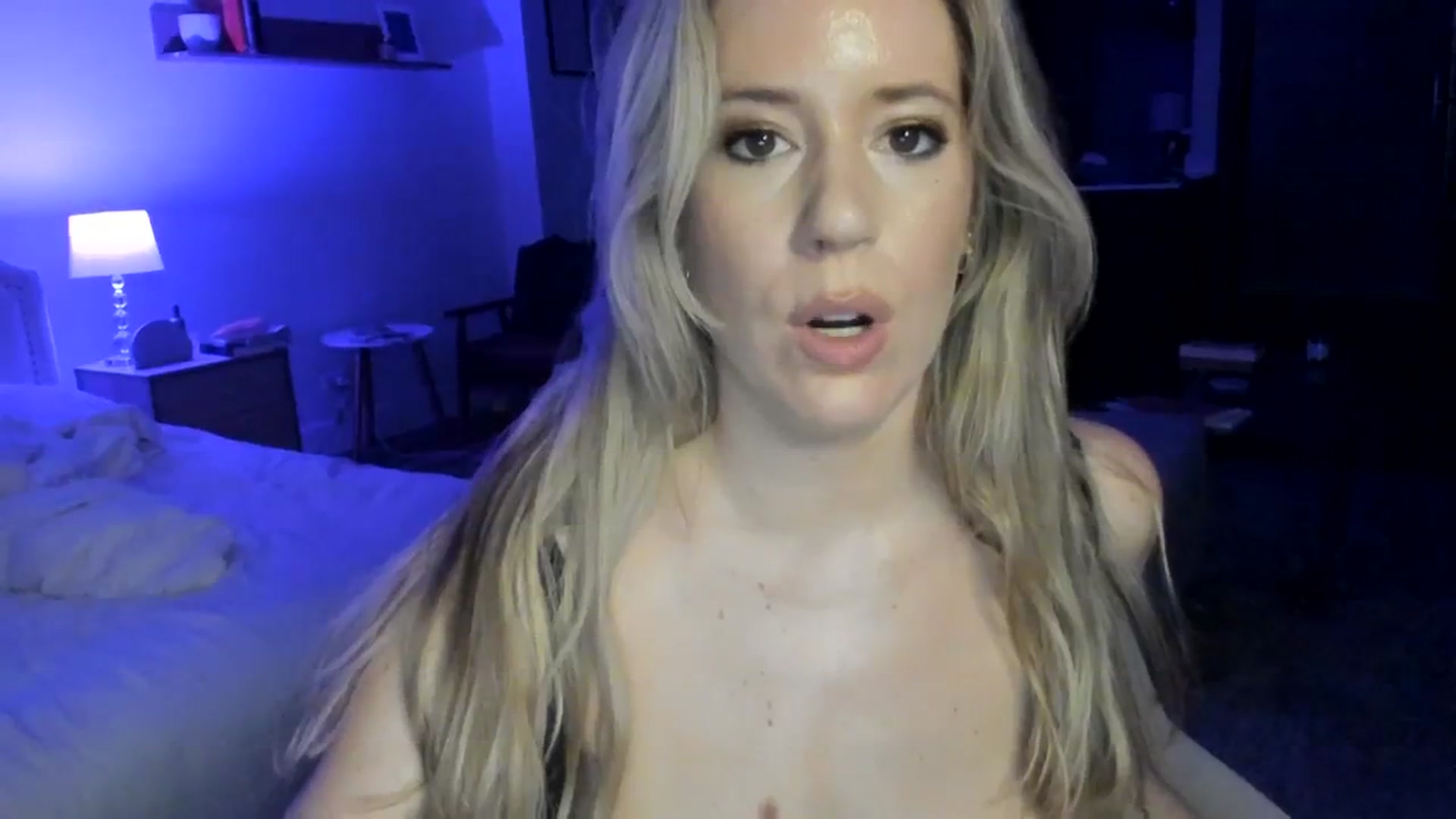 Gallery image thumbnail from ChiTown_777's myfreecams stream on, 02/20/2024, 01:22 image 19 of 20
