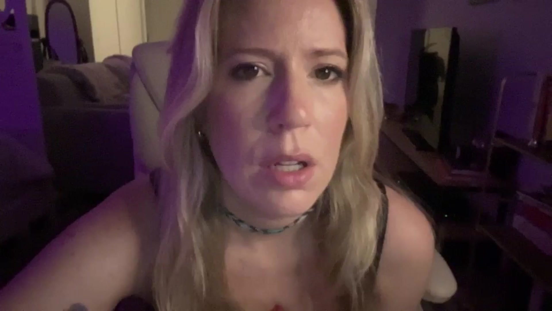 Gallery image thumbnail from ChiTown_777's myfreecams stream on, 06/03/2024, 04:31 image 11 of 20