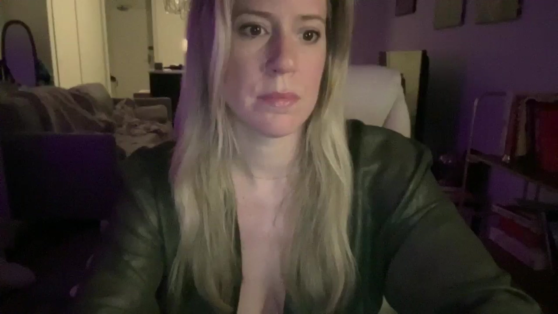 Gallery image thumbnail from ChiTown_777's myfreecams stream on, 06/10/2024, 05:11 image 2 of 20