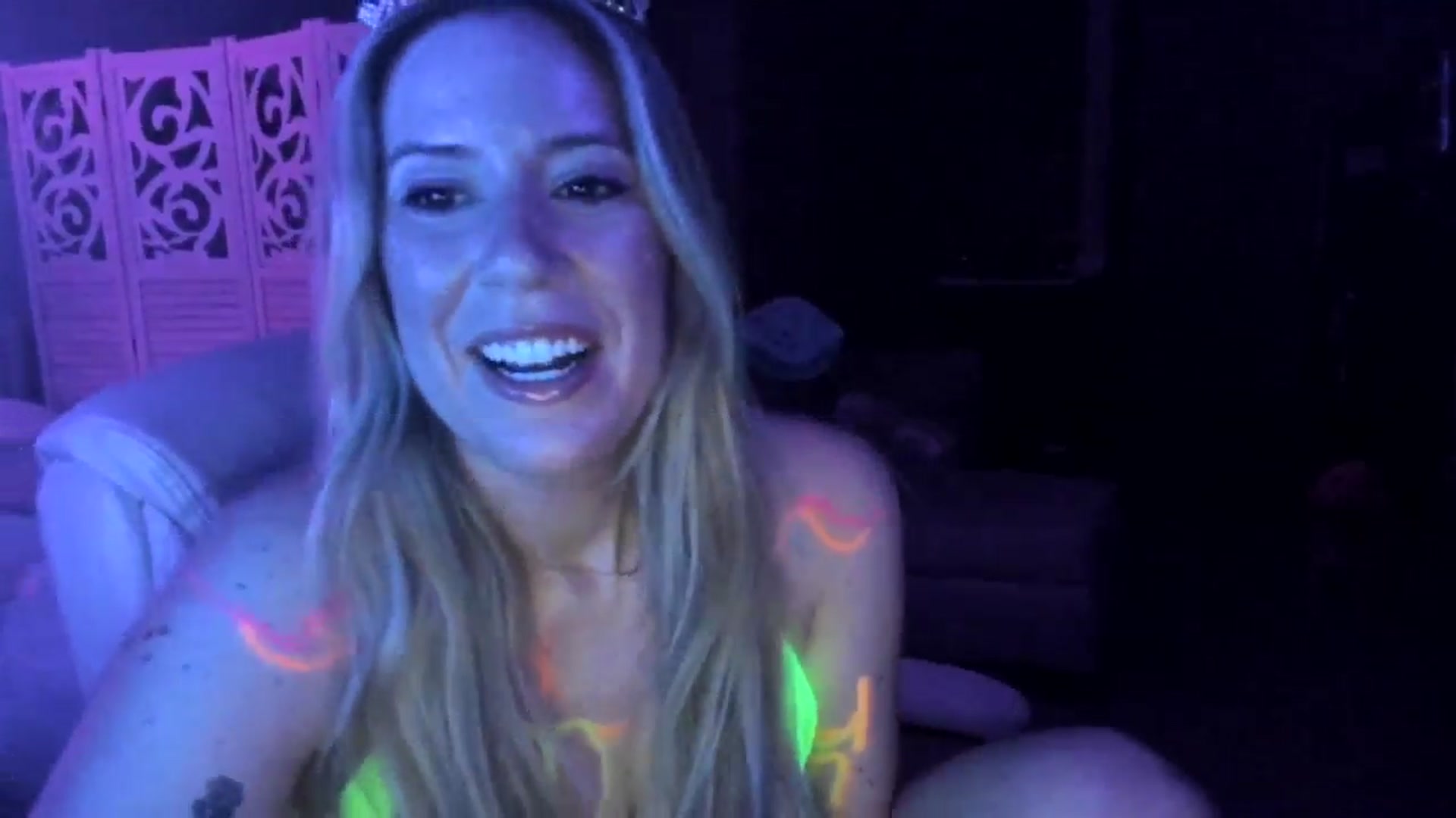 Gallery image thumbnail from ChiTown_777's myfreecams stream on, 06/11/2024, 03:09 image 20 of 20