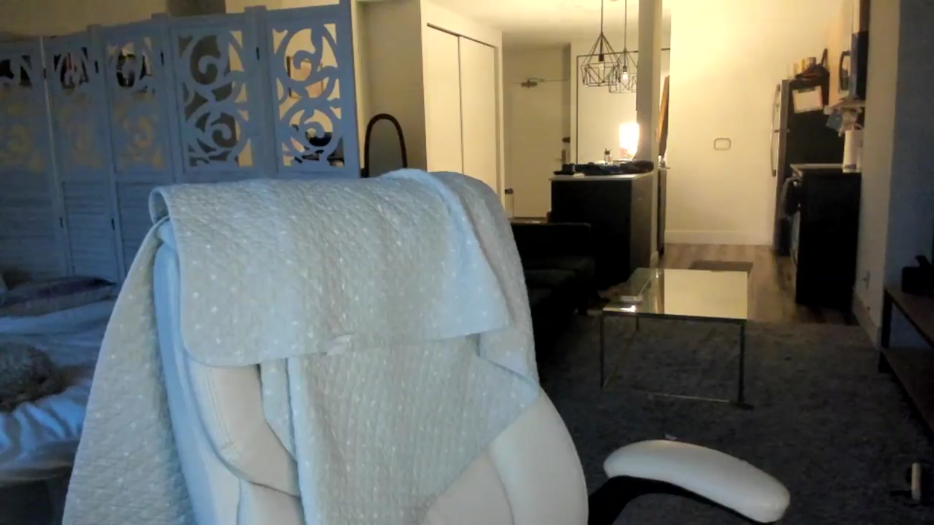 Gallery image thumbnail from ChiTown_777's myfreecams stream on, 06/26/2024, 01:33 image 20 of 20