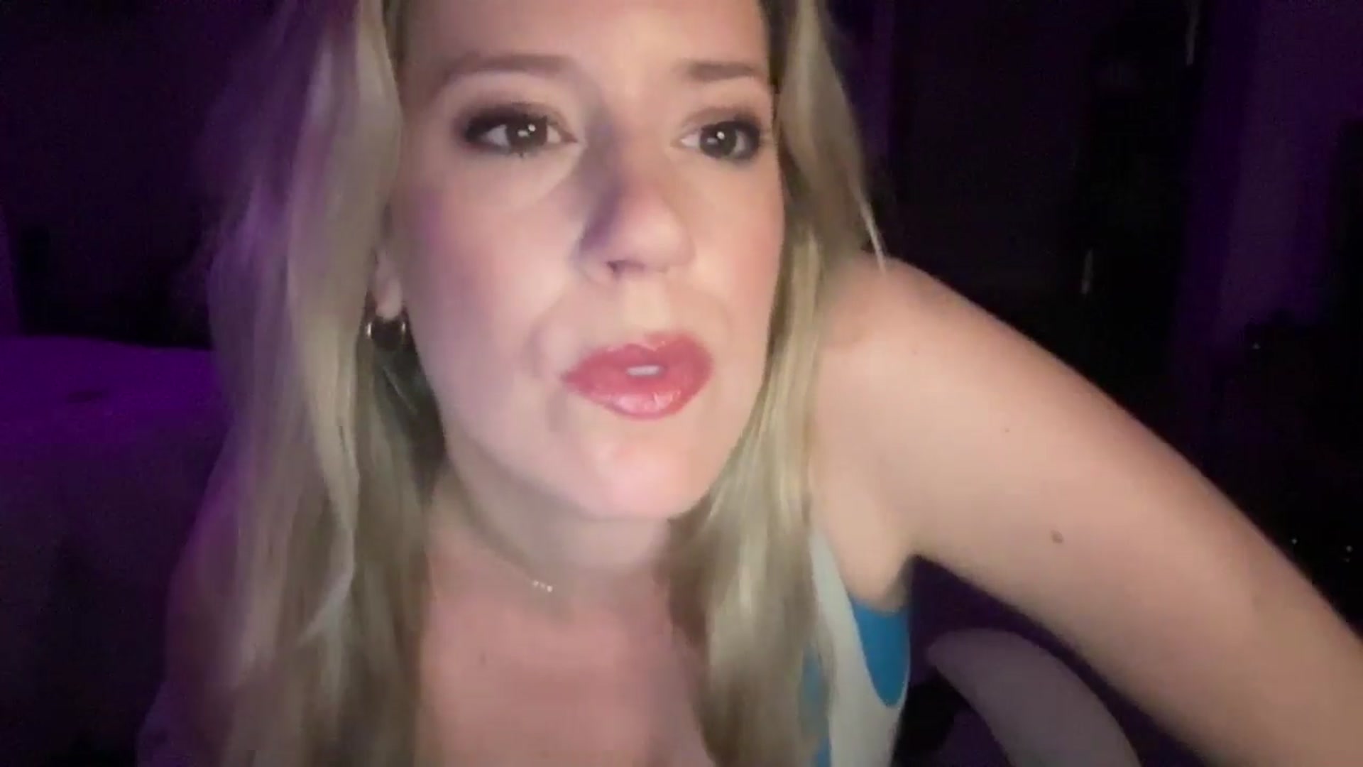 Gallery image thumbnail from ChiTown_777's myfreecams stream on, 06/30/2024, 04:23 image 6 of 20
