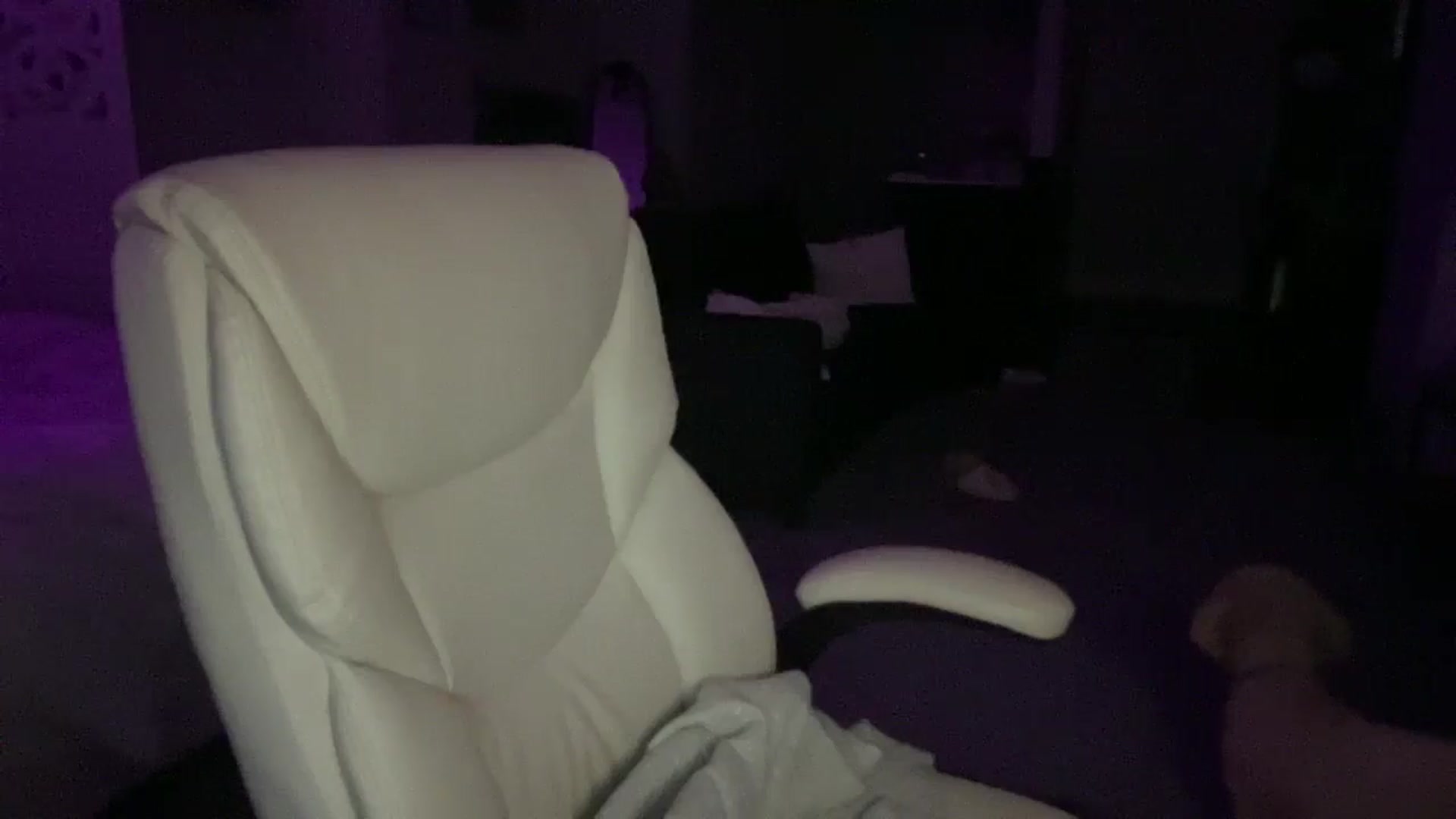 Gallery image thumbnail from ChiTown_777's myfreecams stream on, 06/30/2024, 04:23 image 17 of 20