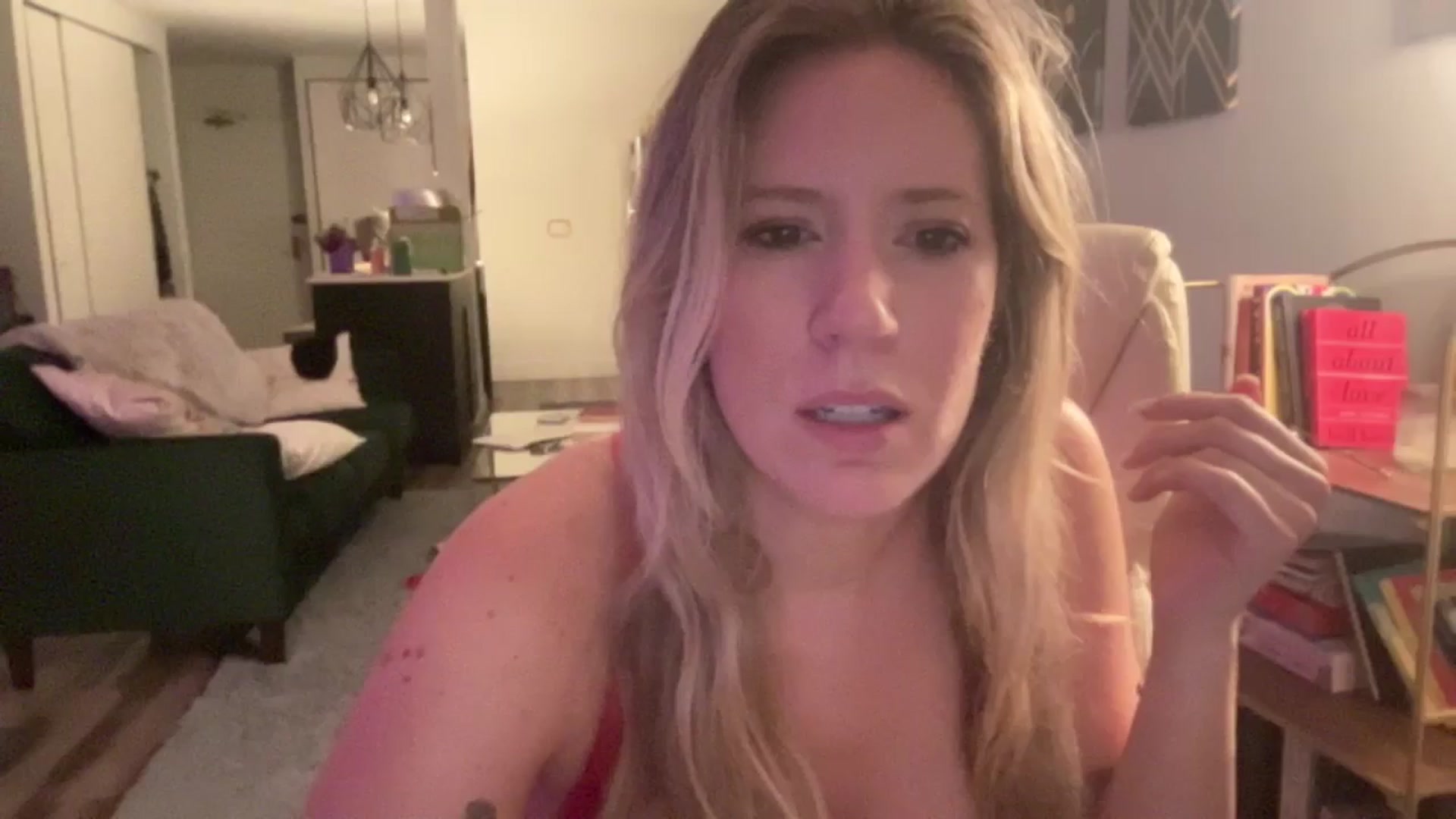 Gallery image thumbnail from ChiTown_777's myfreecams stream on, 07/22/2024, 04:24 image 18 of 20