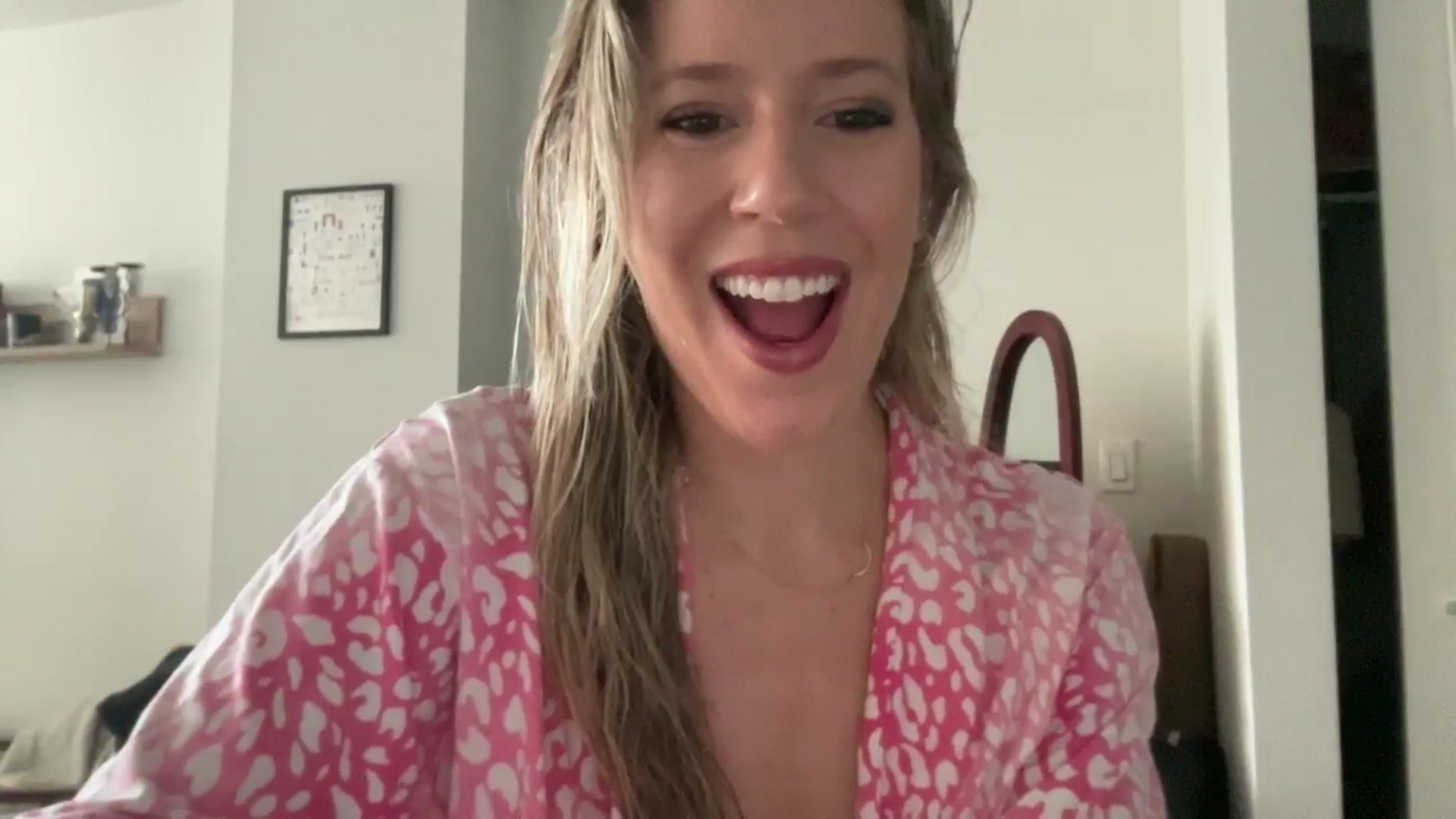 Gallery image thumbnail from ChiTown_777's myfreecams stream on, 08/20/2024, 20:07 image 2 of 20