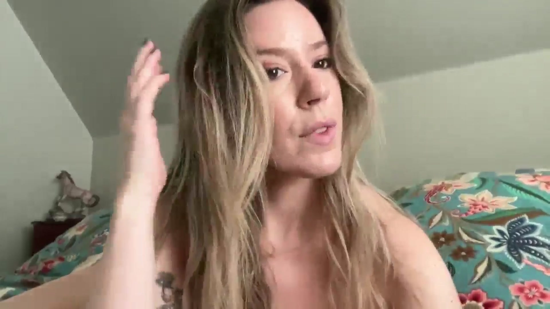 Gallery image thumbnail from ChiTown_777's myfreecams stream on, 11/01/2024, 16:30 image 12 of 20