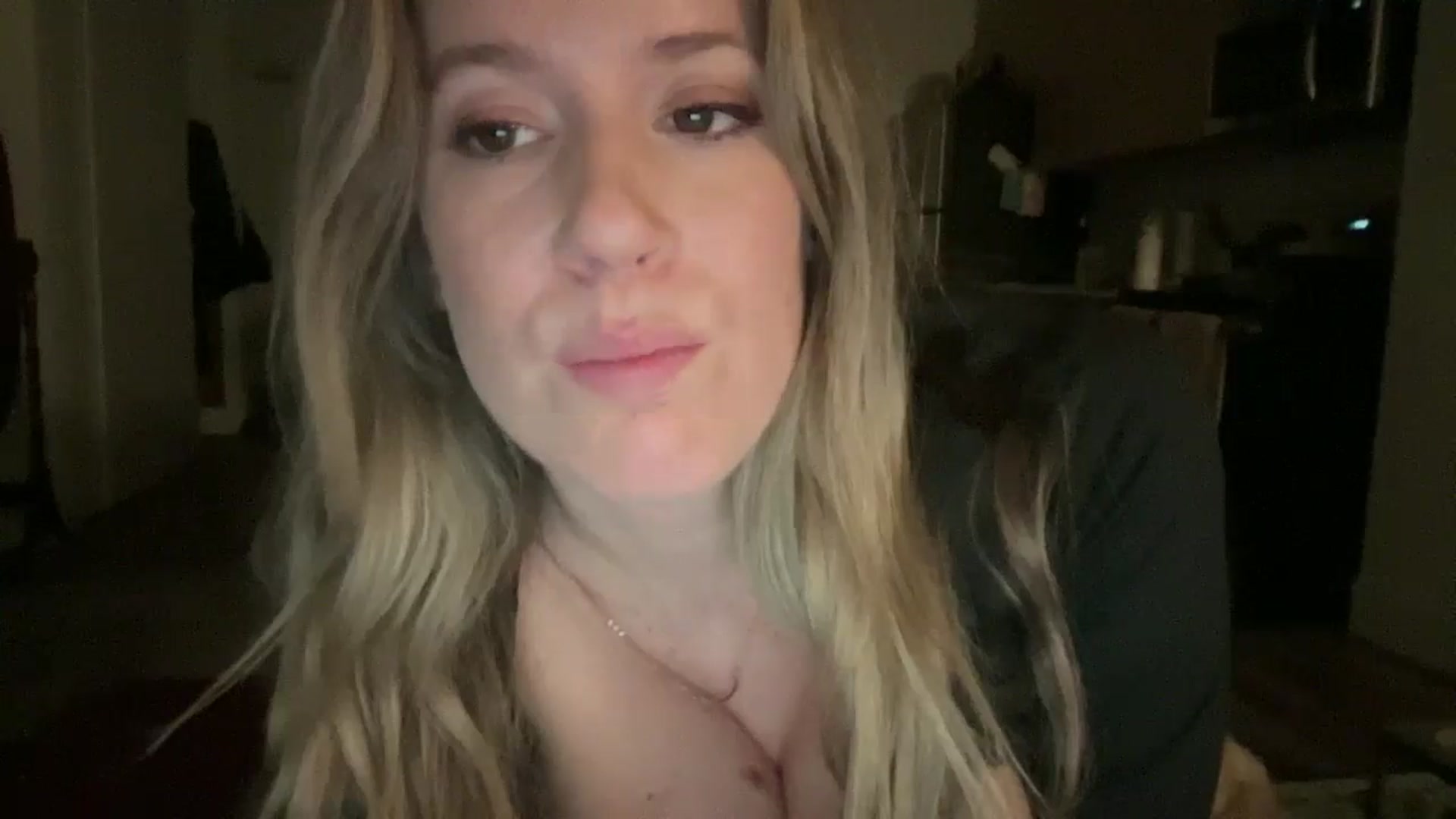 Gallery image thumbnail from ChiTown_777's myfreecams stream on, 02/03/2025, 05:32 image 9 of 20