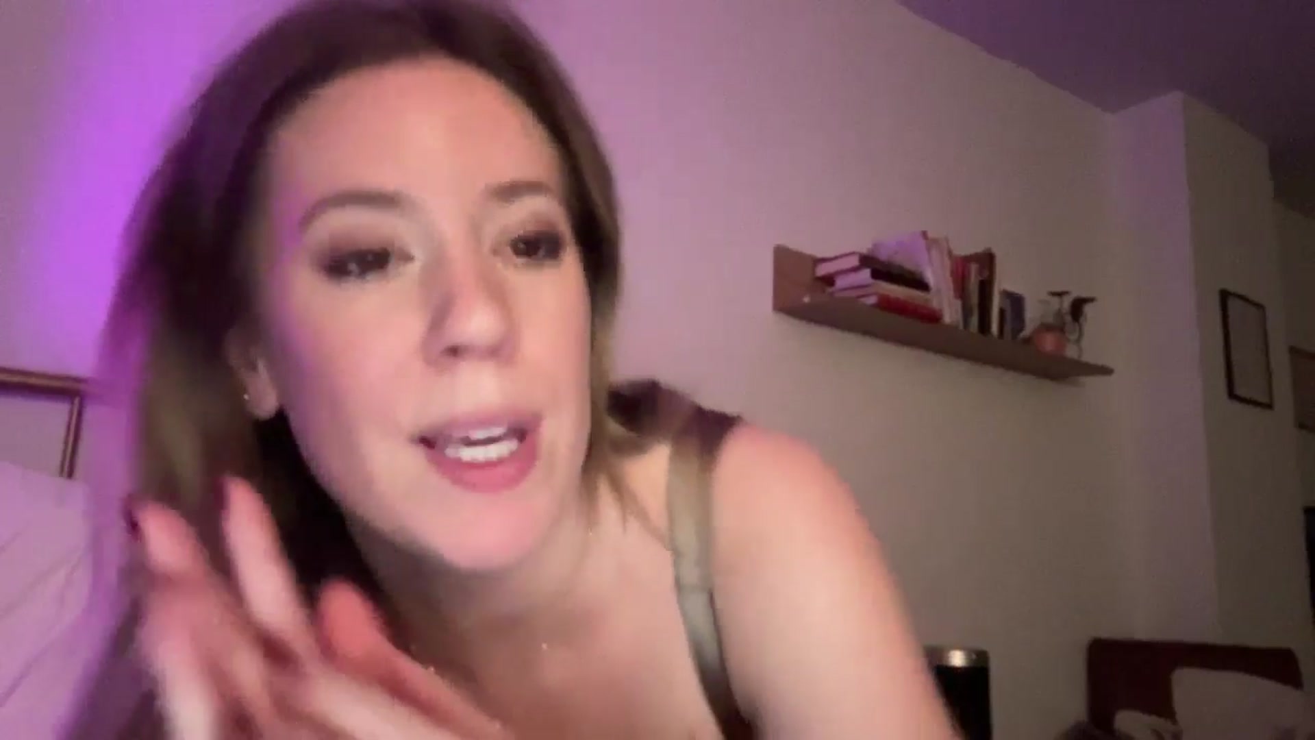 Gallery image thumbnail from ChiTown_777's myfreecams stream on, 02/19/2025, 04:10 image 14 of 20