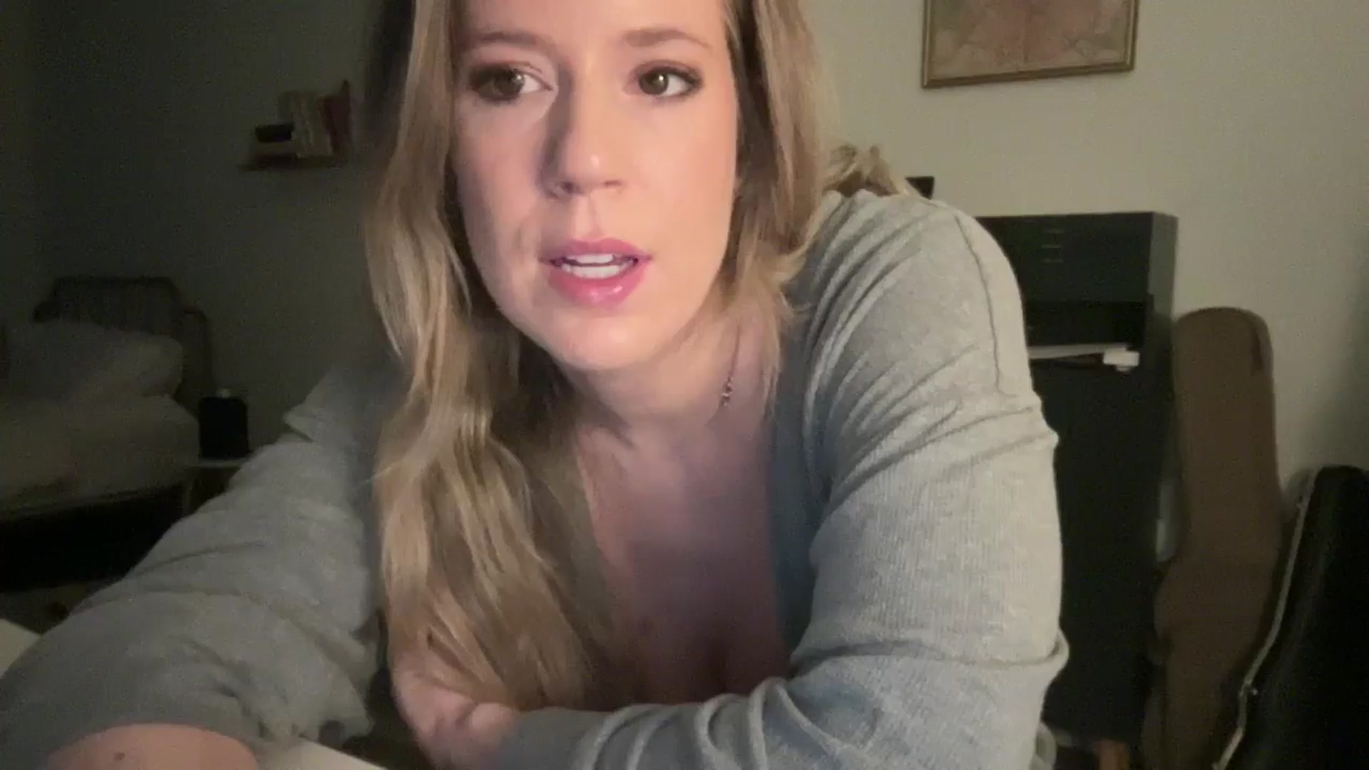 Gallery image thumbnail from ChiTown_777's myfreecams stream on, 02/22/2025, 23:55 image 18 of 20