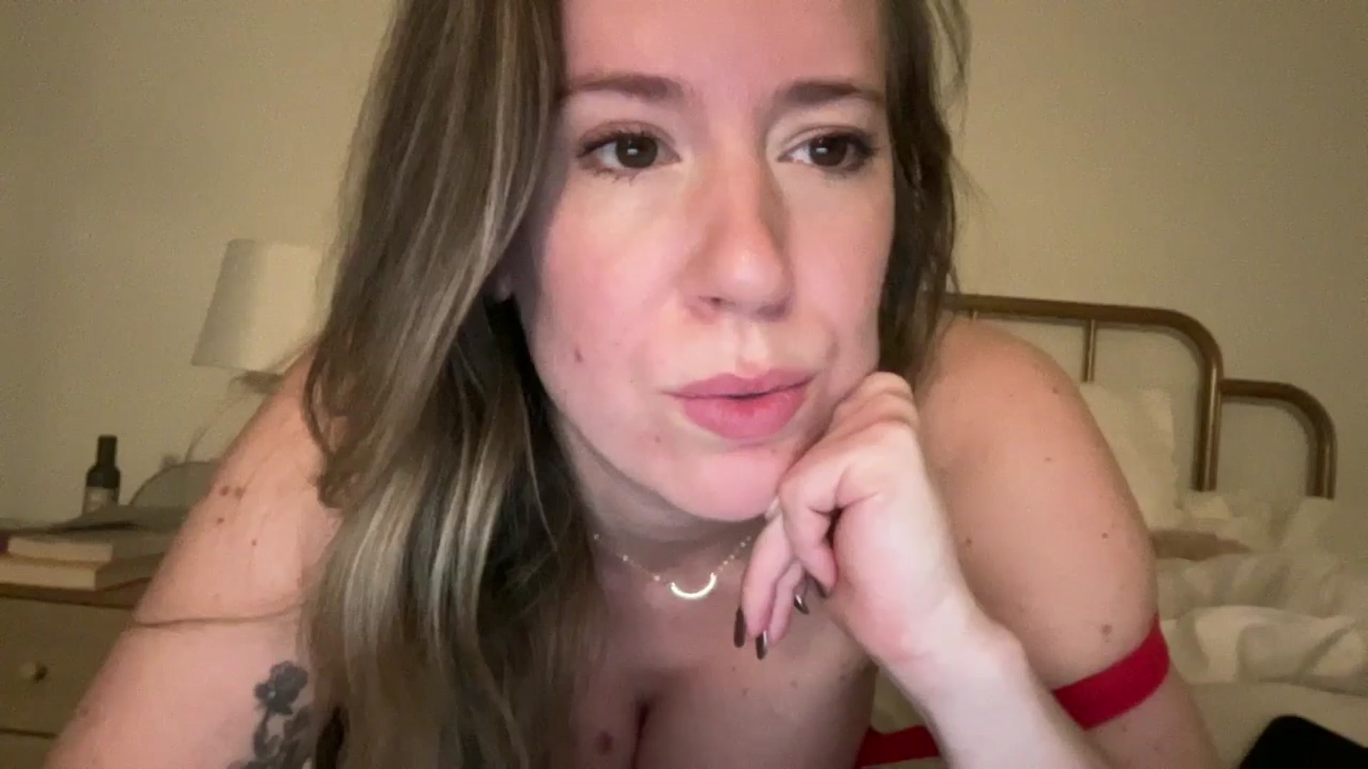 Gallery image thumbnail from ChiTown_777's myfreecams stream on, 03/10/2025, 01:22 image 16 of 20