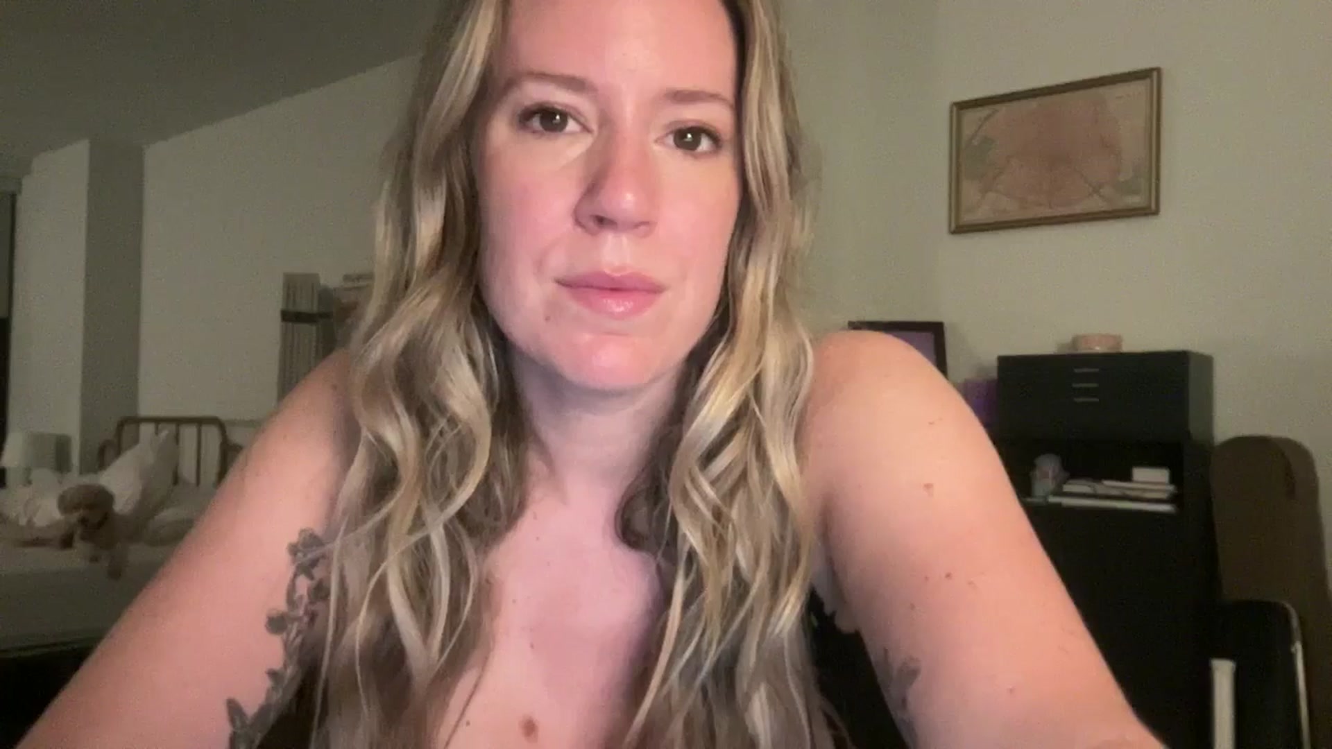 Gallery image thumbnail from ChiTown_777's myfreecams stream on, 07/03/2025, 04:19 image 20 of 20