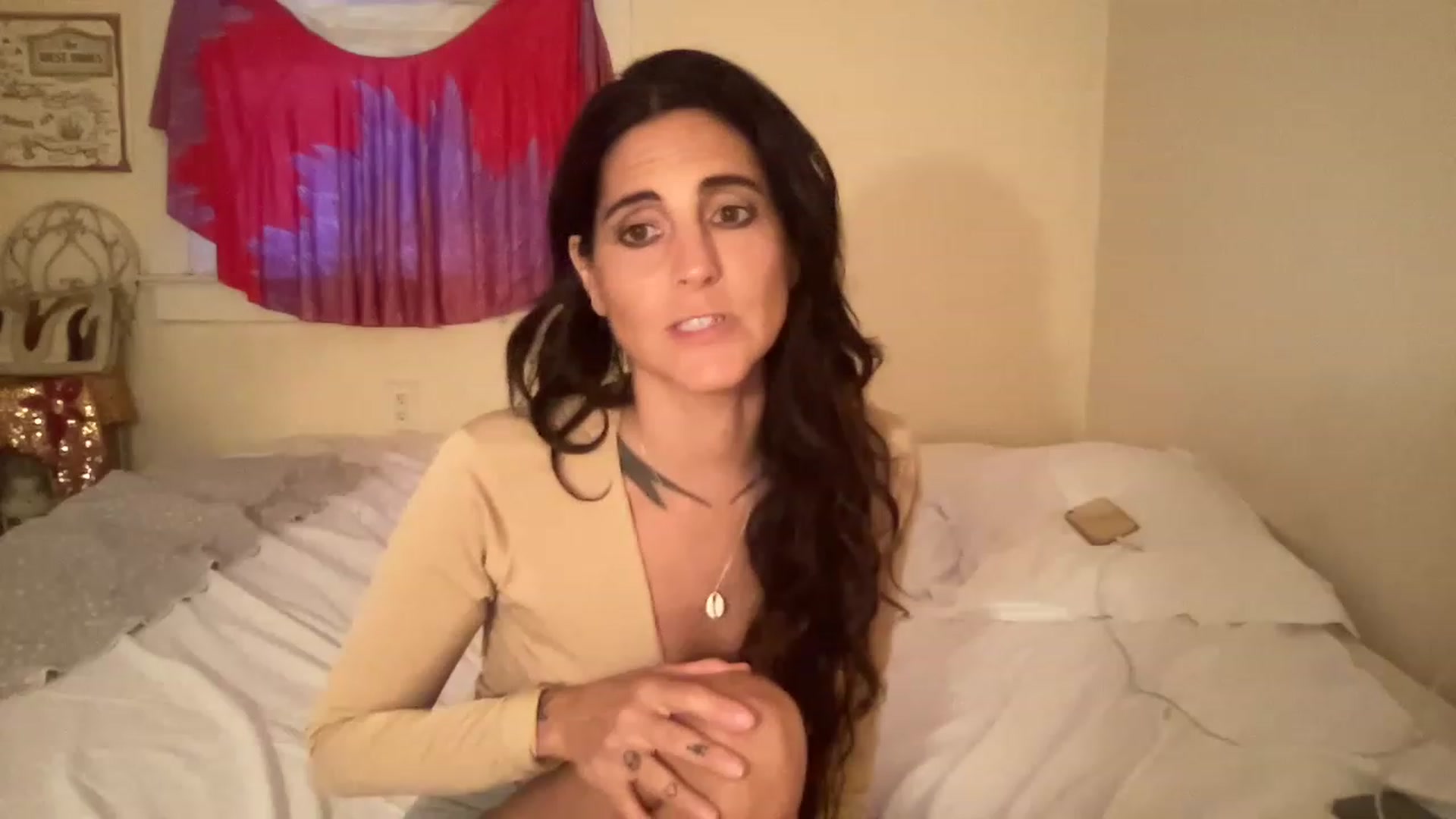 Gallery image thumbnail from Chiara_Nuit's myfreecams stream on, 12/18/2022, 22:30 image 20 of 20