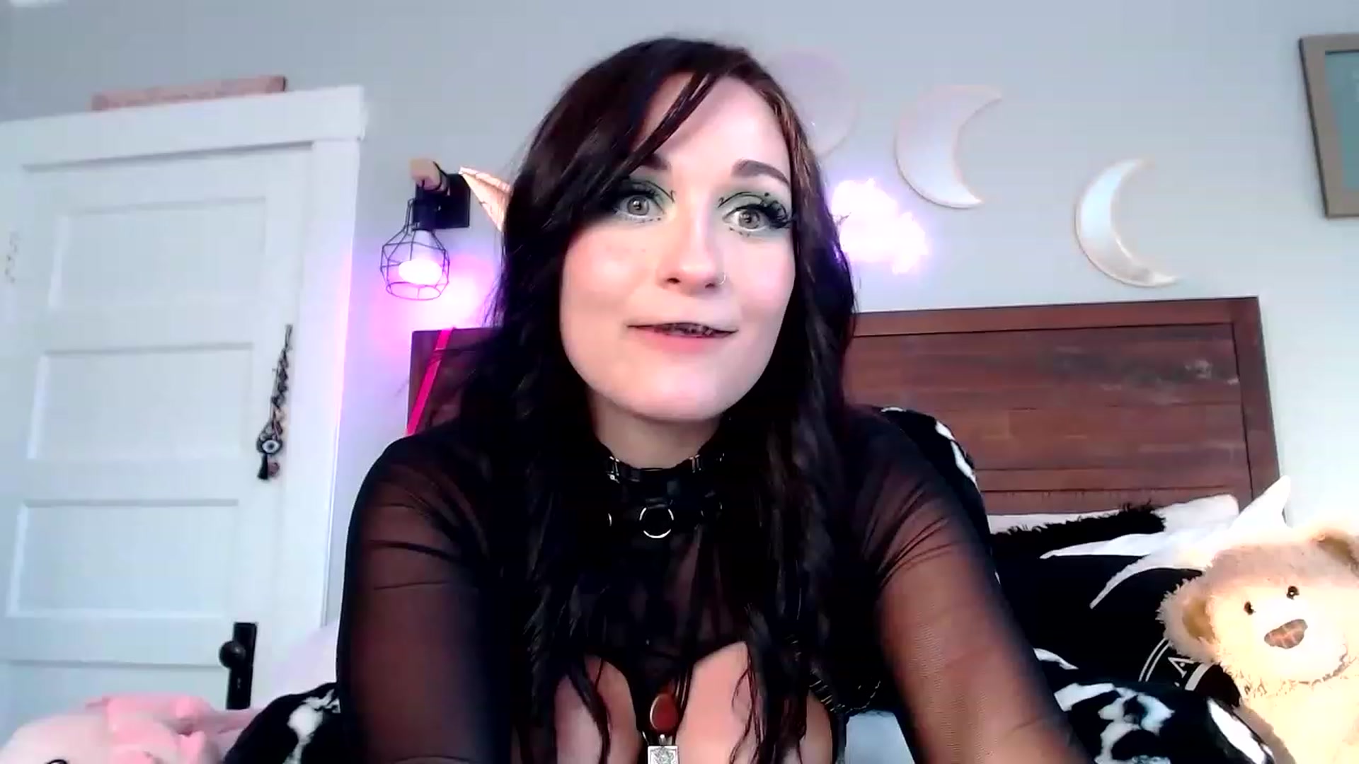 Gallery image thumbnail from ChibiCyriis's myfreecams stream on, 07/12/2023, 24:40 image 1 of 20