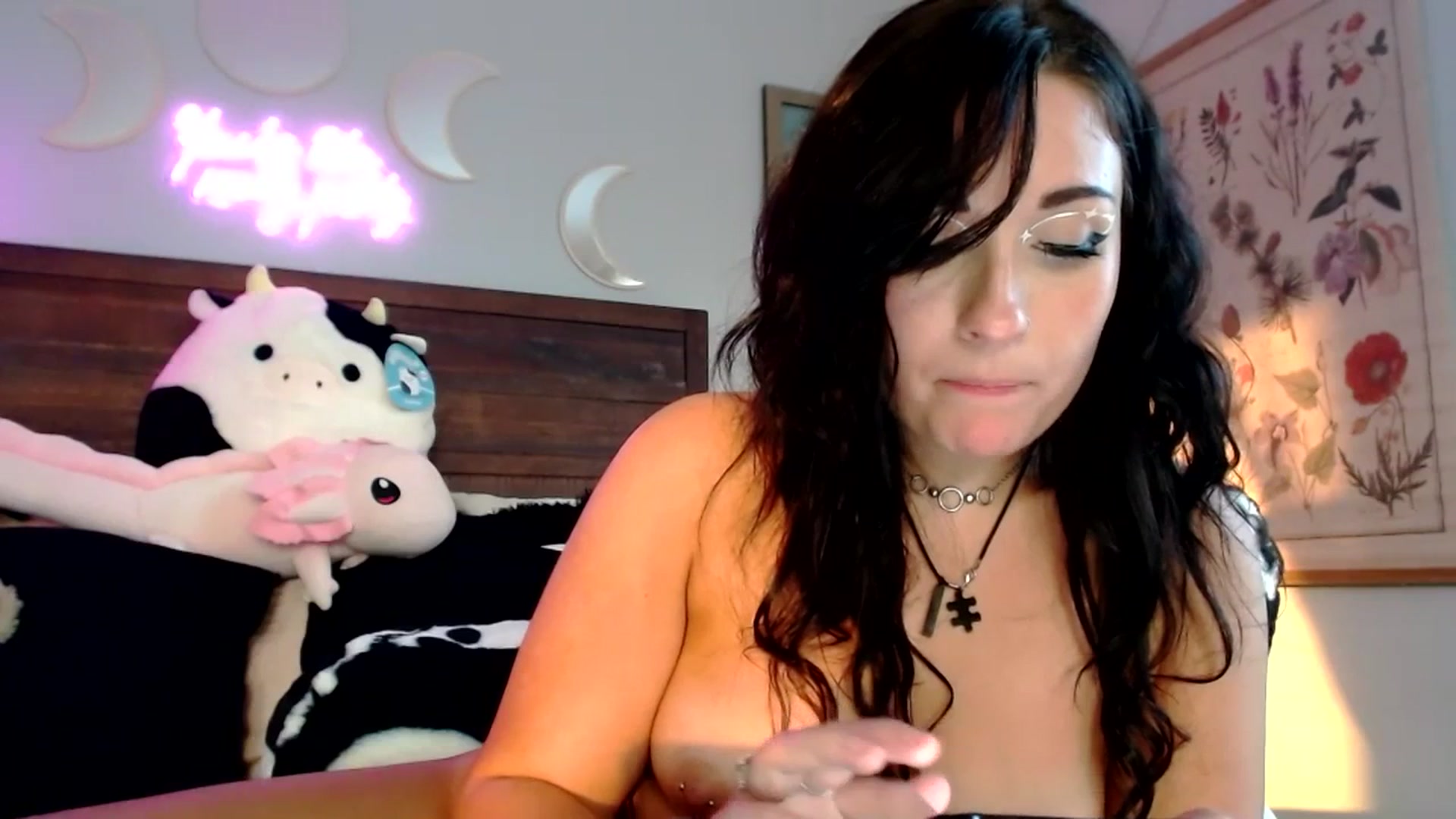 Gallery image thumbnail from ChibiCyriis's myfreecams stream on, 07/19/2023, 23:52 image 6 of 20
