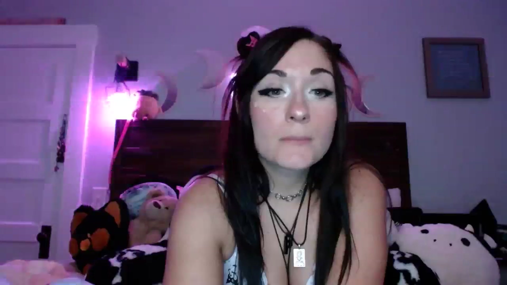 Gallery image thumbnail from ChibiCyriis's myfreecams stream on, 07/26/2023, 01:28 image 6 of 20