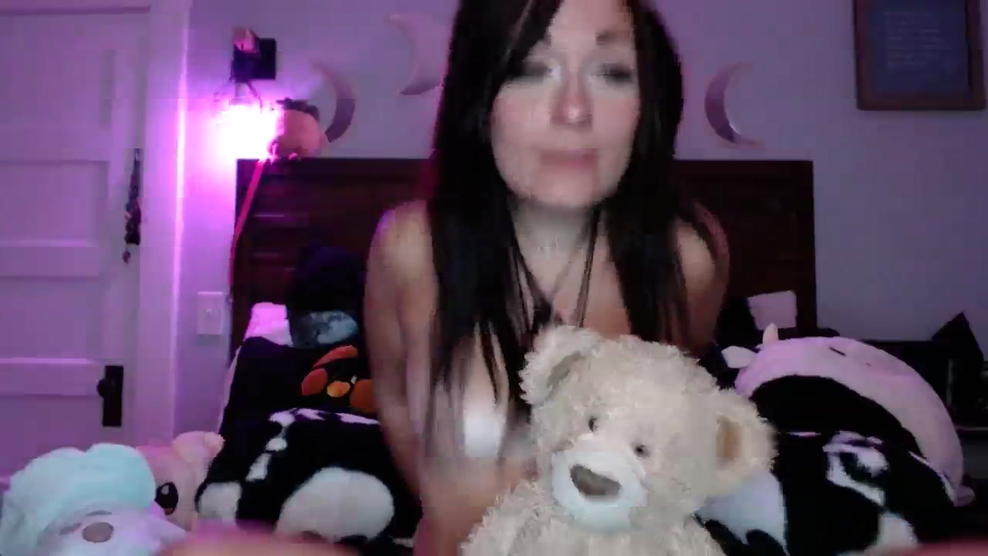 Gallery image thumbnail from ChibiCyriis's myfreecams stream on, 07/26/2023, 03:33 image 20 of 20