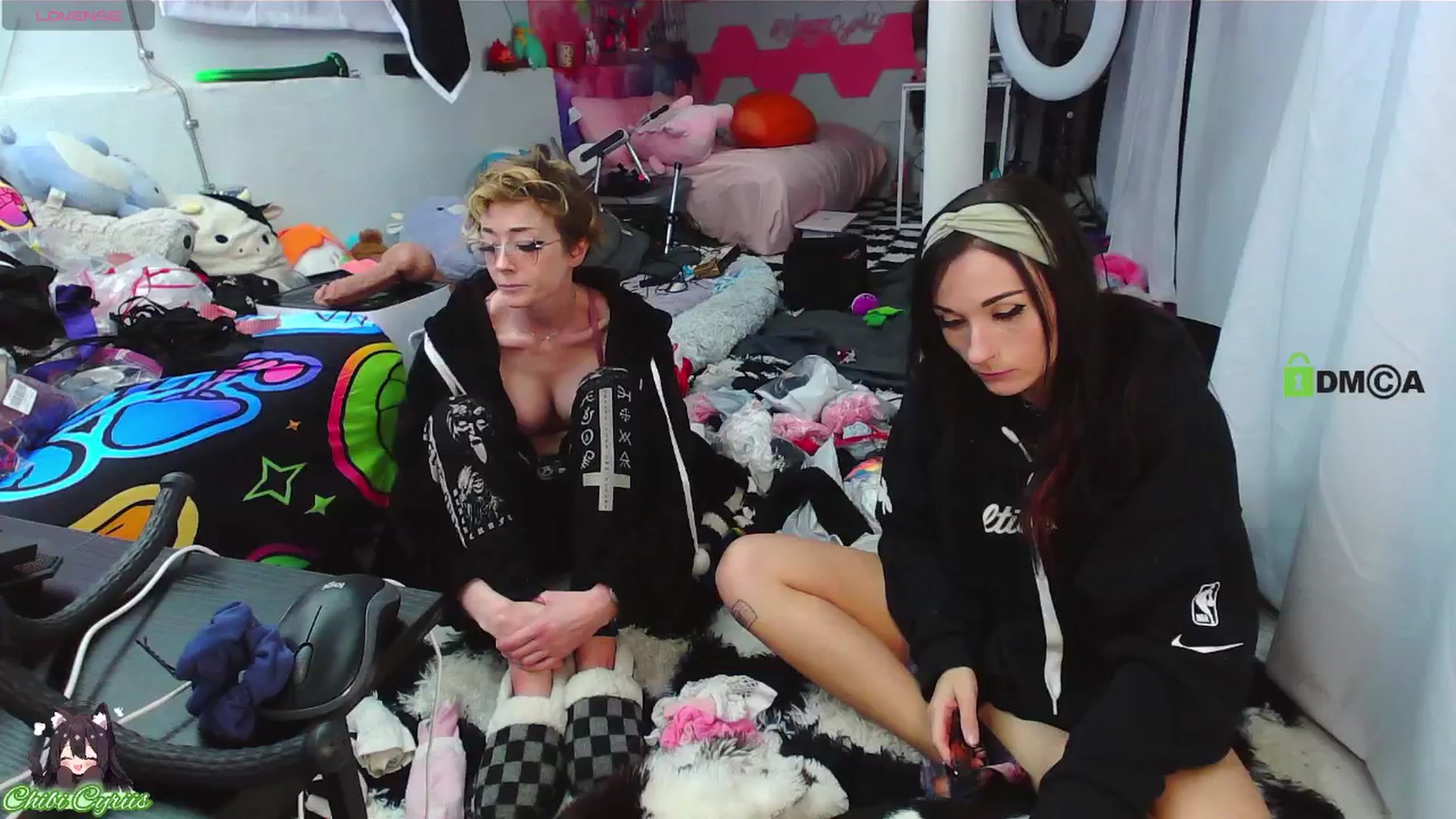 Gallery image thumbnail from ChibiCyriis's myfreecams stream on, 04/16/2026, 24:02 image 11 of 20
