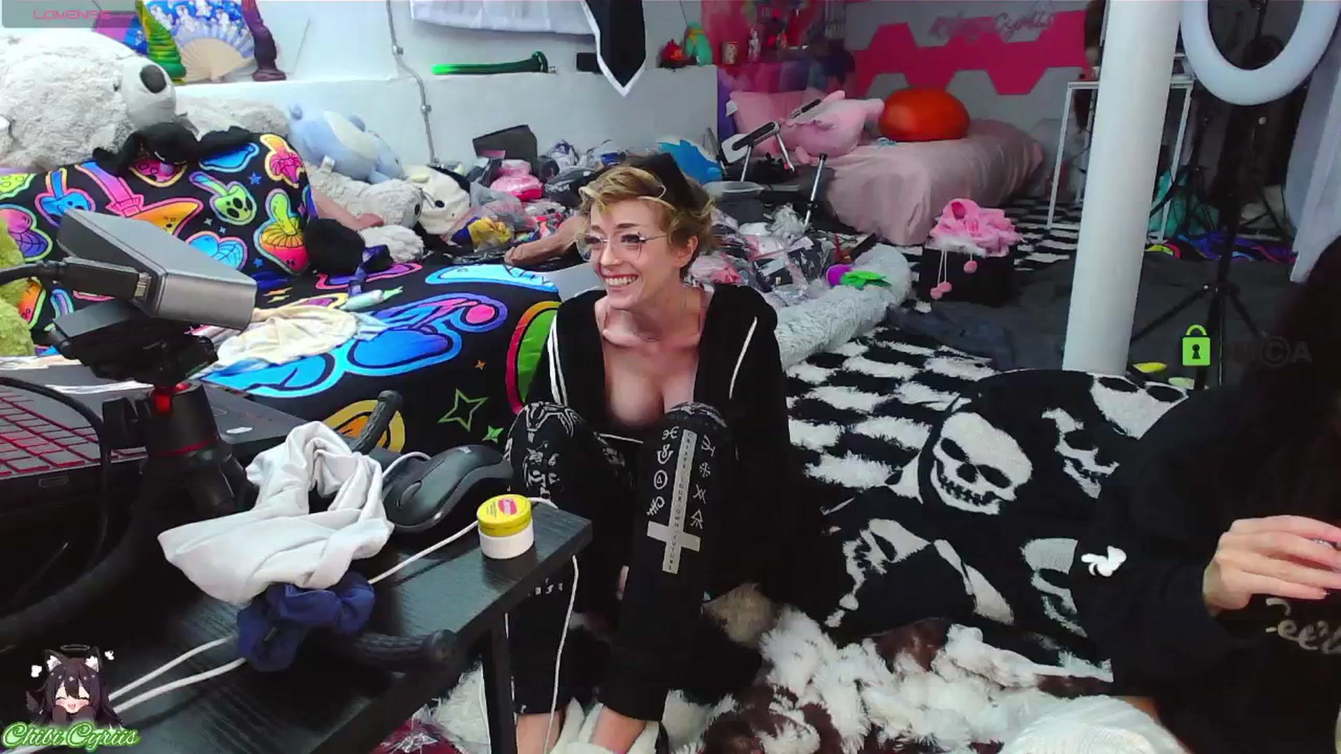 Gallery image thumbnail from ChibiCyriis's myfreecams stream on, 04/16/2026, 01:45 image 7 of 20