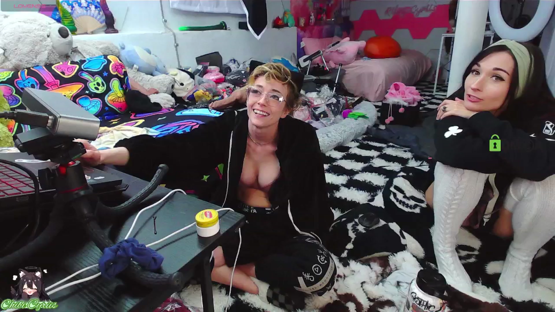 Gallery image thumbnail from ChibiCyriis's myfreecams stream on, 04/16/2026, 01:45 image 19 of 20