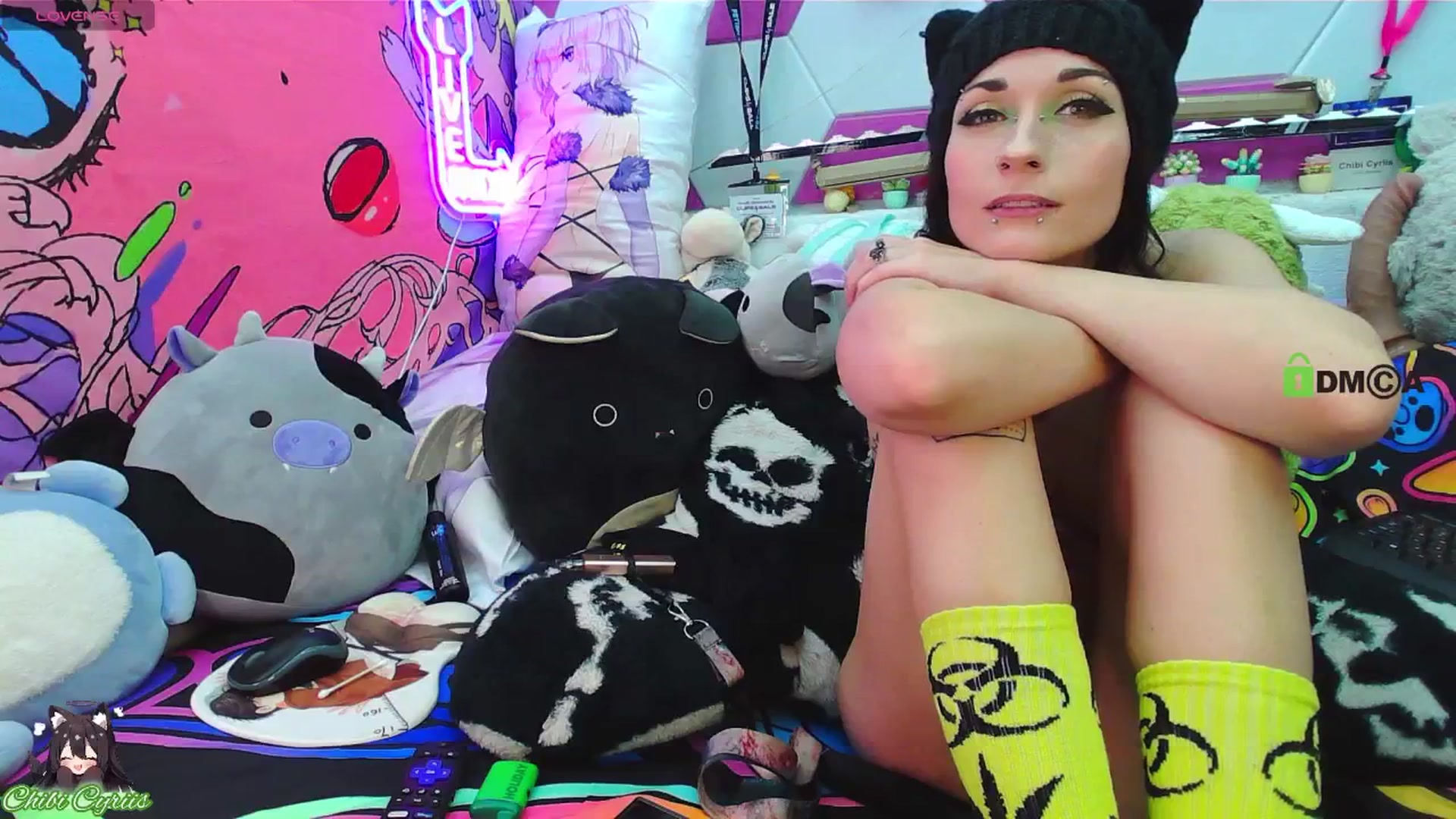 Gallery image thumbnail from ChibiCyriis's myfreecams stream on, 04/21/2026, 01:31 image 15 of 20