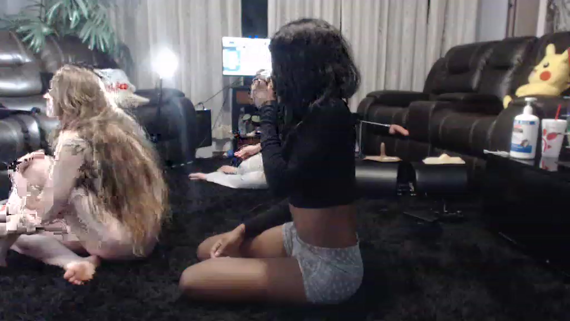 Gallery image thumbnail from Chibunny's myfreecams stream on, 12/03/2022, 06:15 image 4 of 20