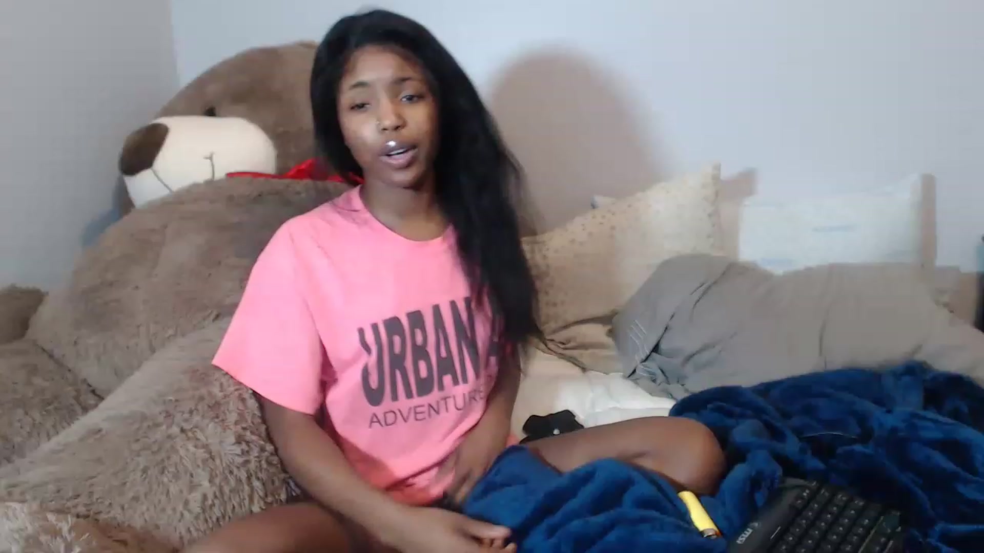Gallery image thumbnail from Chibunny's myfreecams stream on, 12/04/2022, 04:00 image 9 of 20