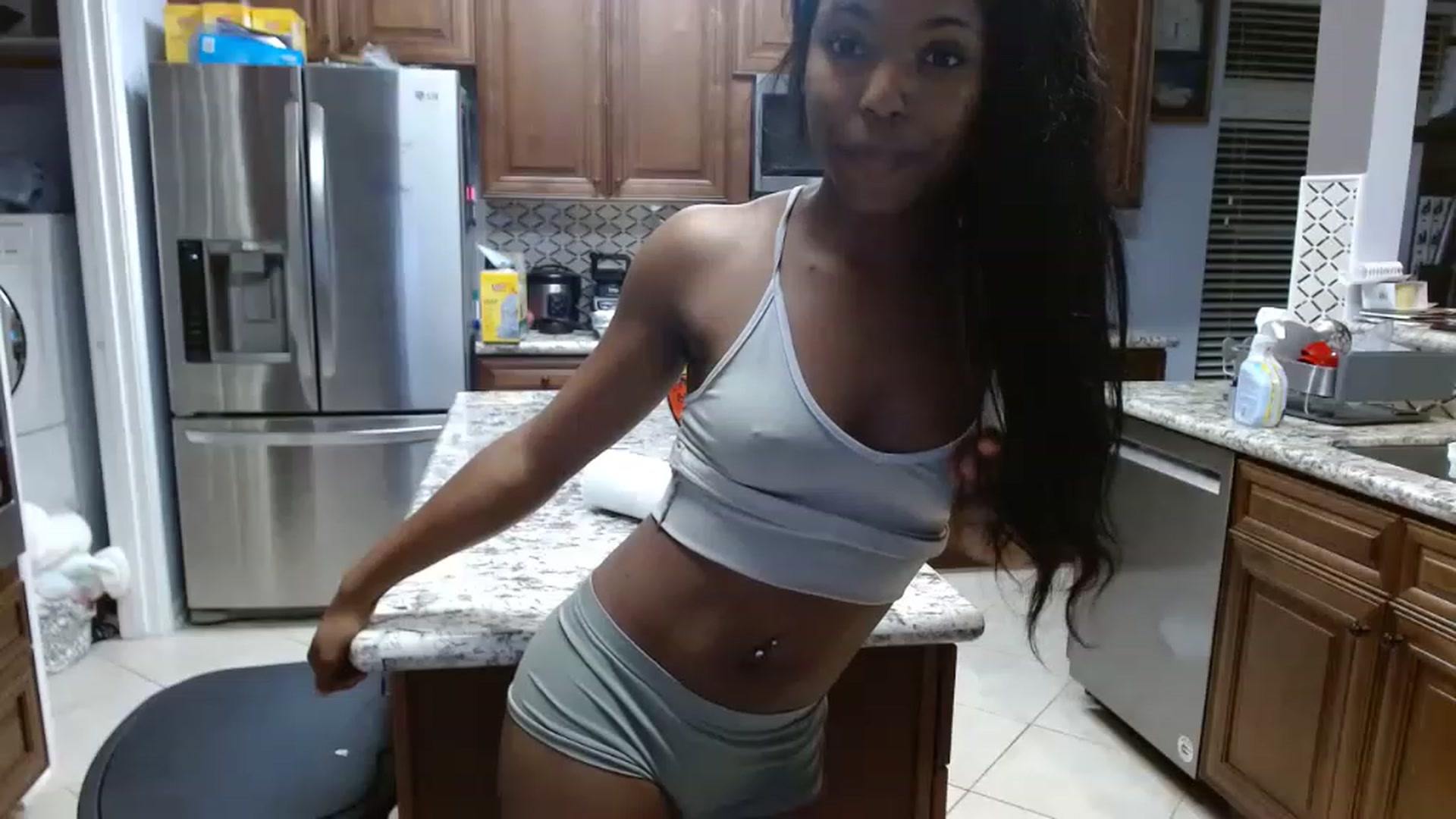 Gallery image thumbnail from Chibunny's myfreecams stream on, 12/08/2022, 04:22 image 17 of 20