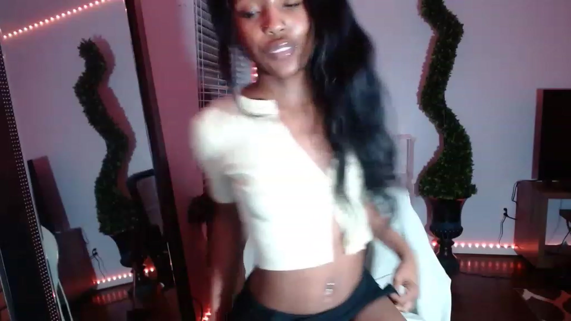 Gallery image thumbnail from Chibunny's myfreecams stream on, 12/09/2022, 05:40 image 15 of 20