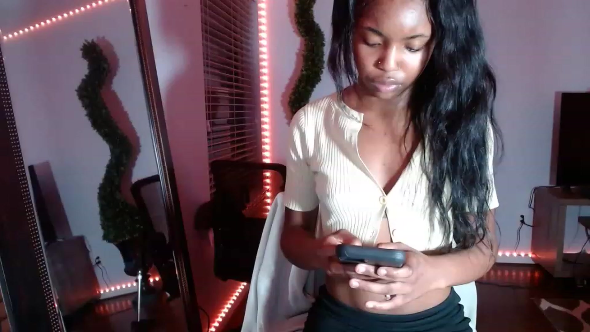 Gallery image thumbnail from Chibunny's myfreecams stream on, 12/09/2022, 05:40 image 13 of 20